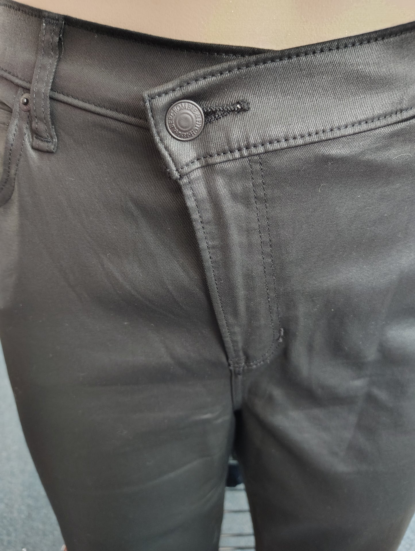 Abercrombie & Fitch super skinny black ankle shiny pants size 18 long