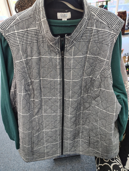 Croft & Barrow plaid vest size 4x
