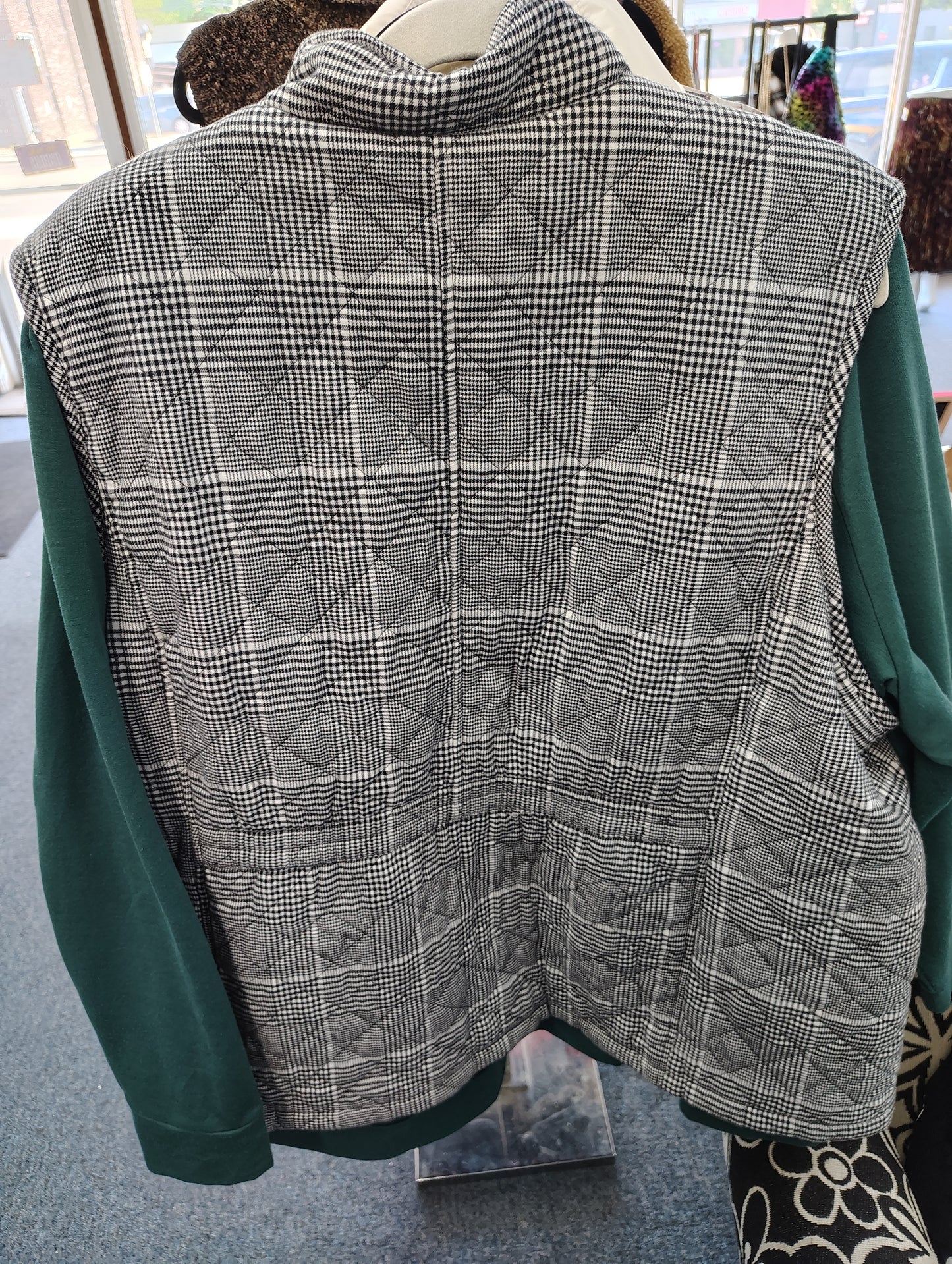 Croft & Barrow plaid vest size 4x