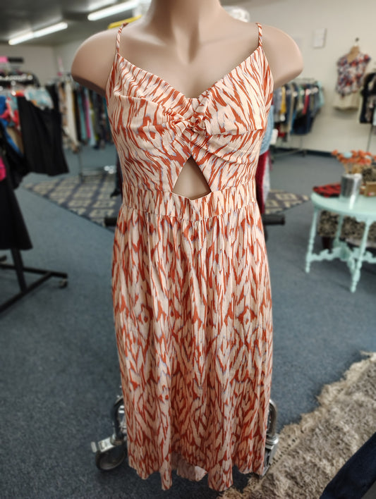 Nine West NWT lightweight maxi dress with keyhole size 4x