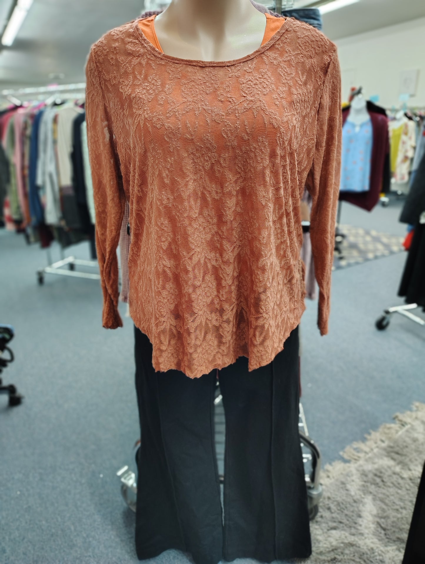 Maurices lightweight lace long sleeve rust top 3x