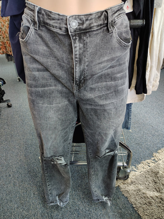 Vervet gray stretch distressed skinny jeans size 22