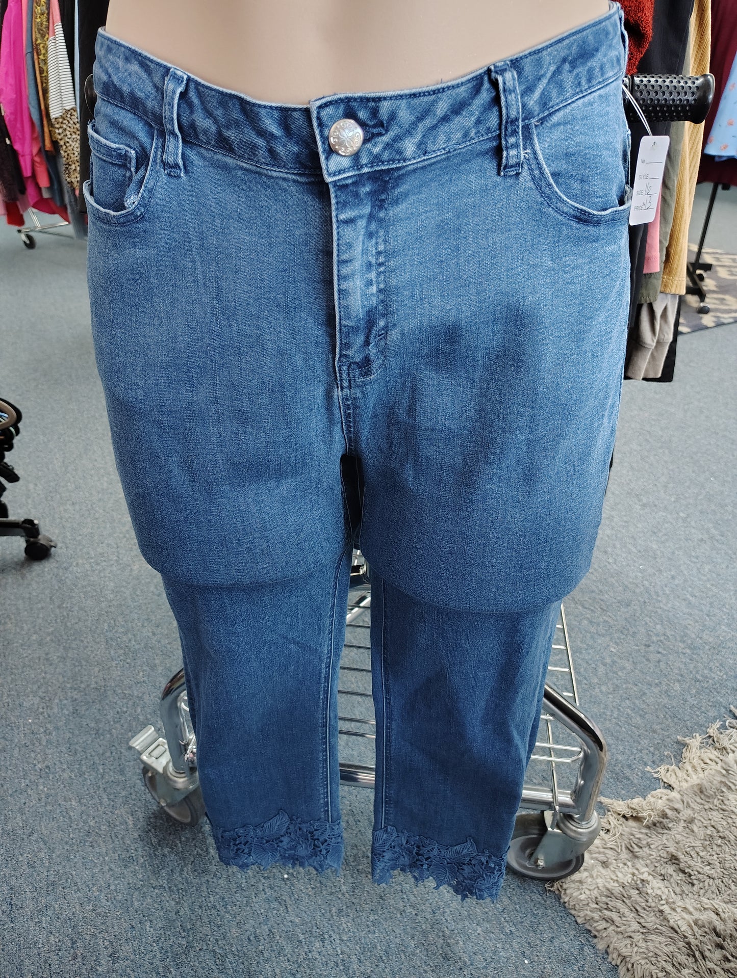 Kate & Mallory cropped embroidered jeans size 16