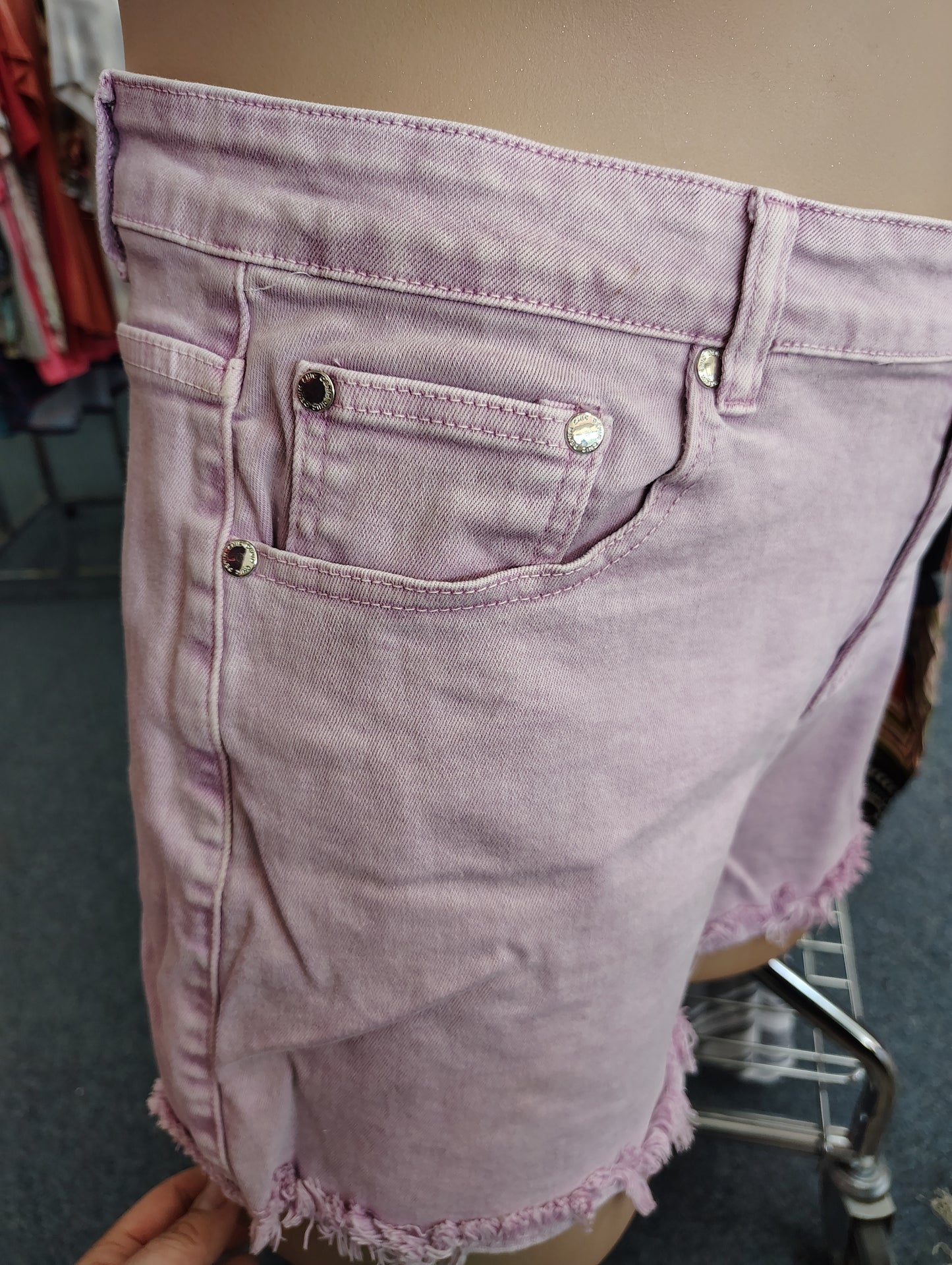 The Edit mid rise shorts in lilac purple size 20