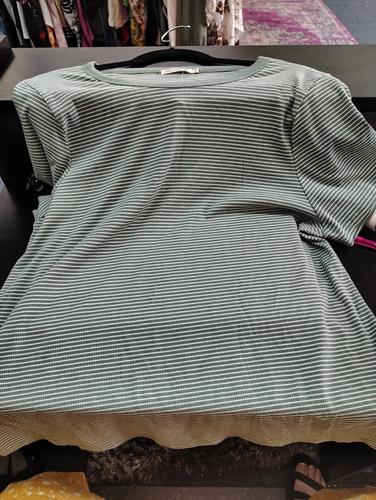 Heart and Hips green striped ribbed top size 3x