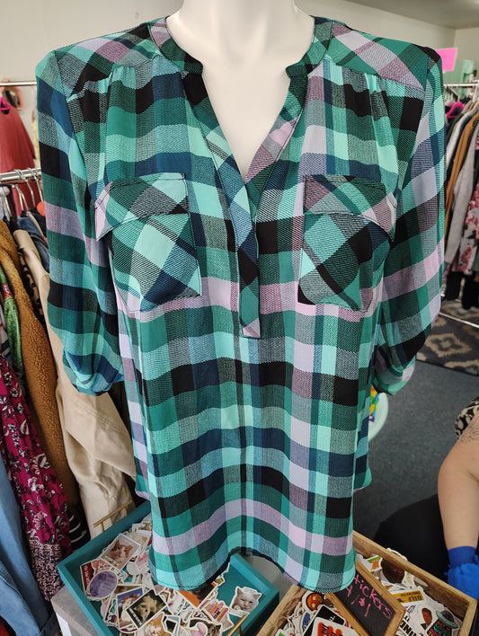 Torrid green plaid no stretch top size 1x