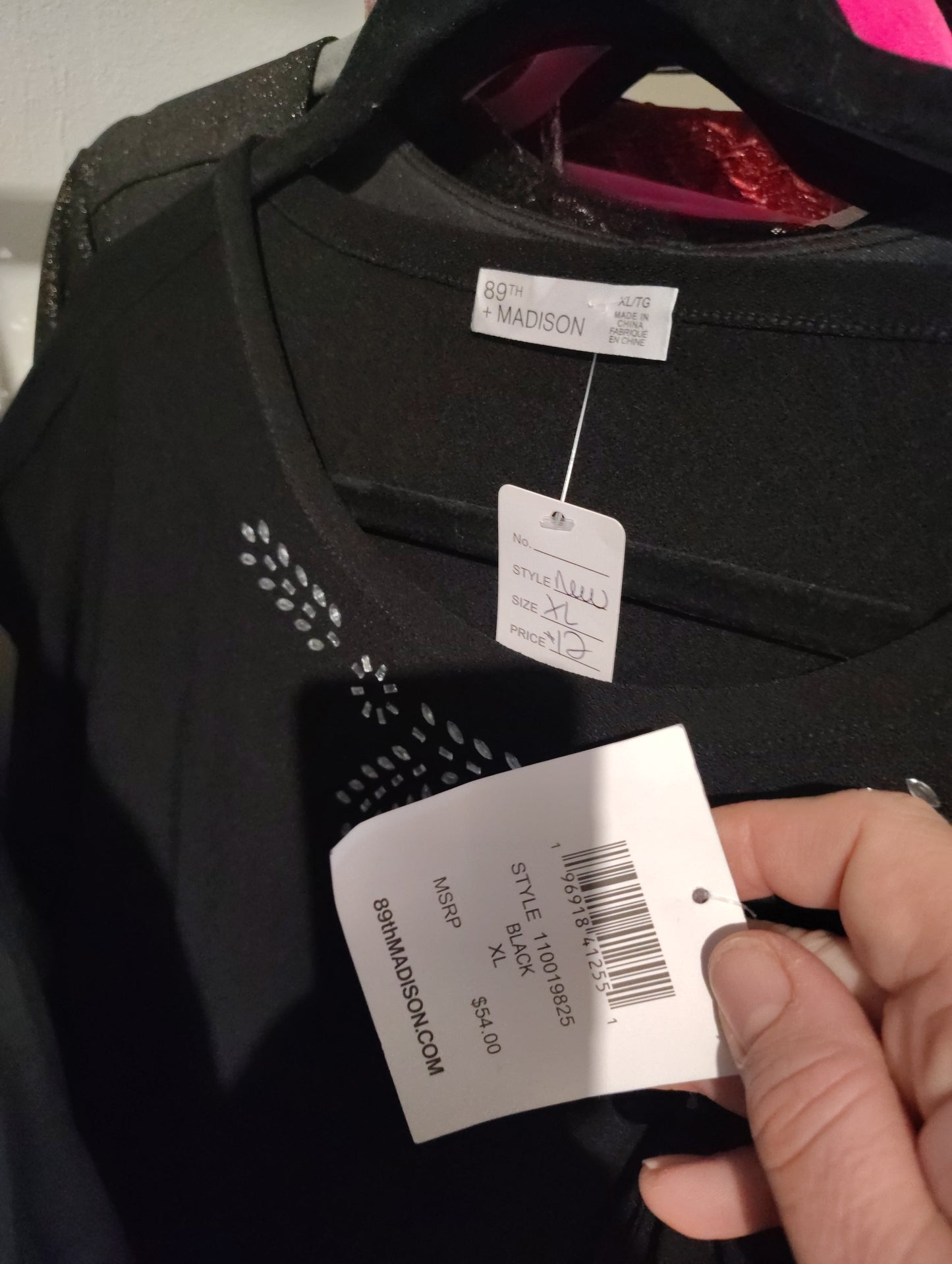 89th & Madison NWT black knit top with rhinestones size XL