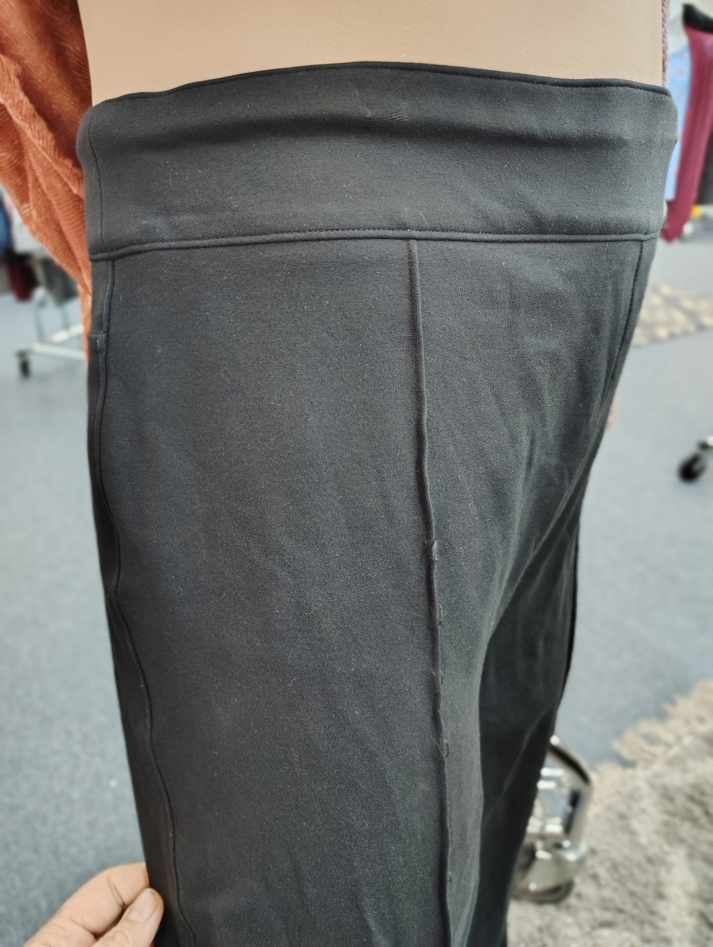 Spanx stretchy black wide leg dress pants size 3x 22