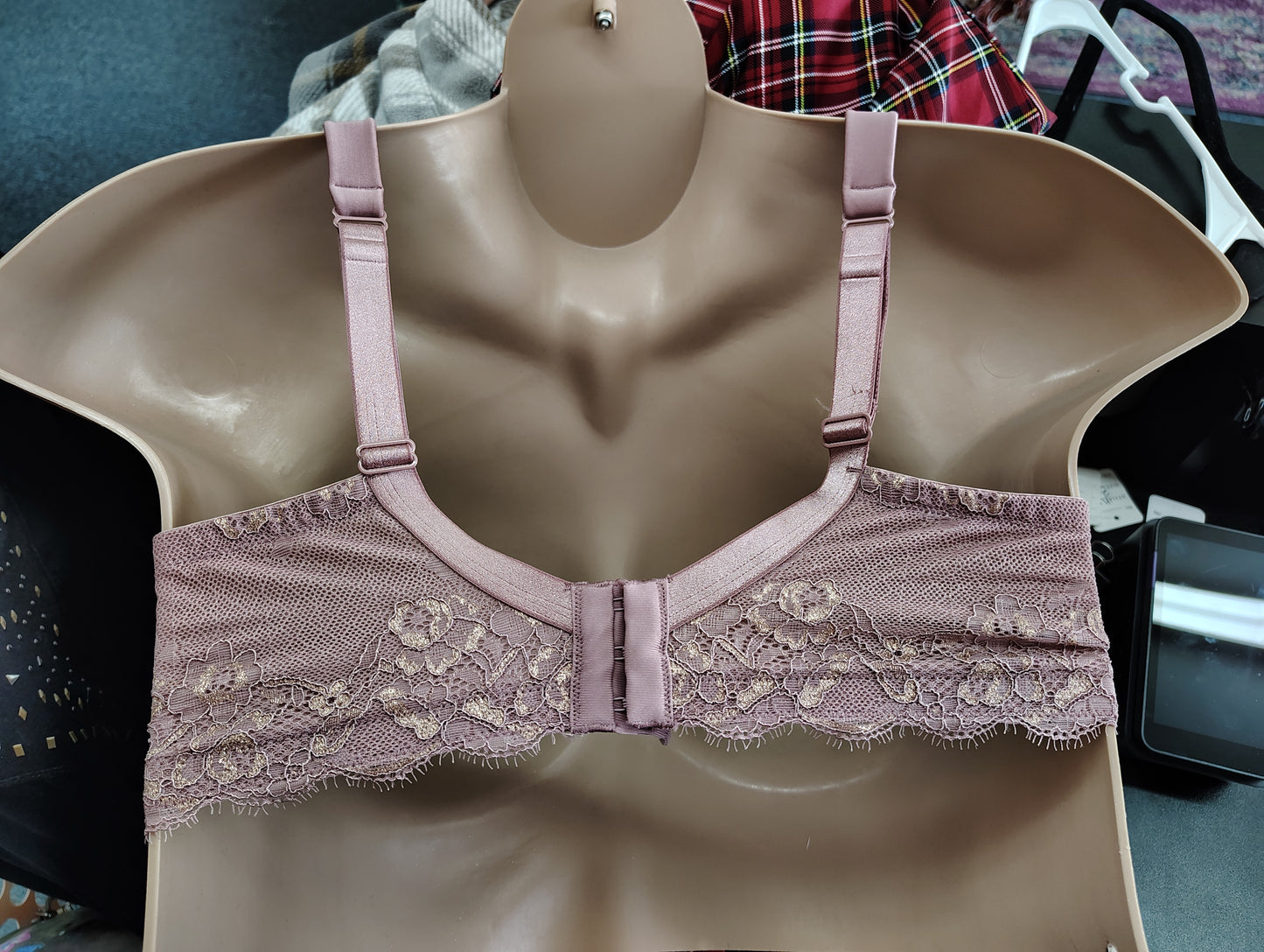 Ambrielle pink lace lightly lined balconette 40DD