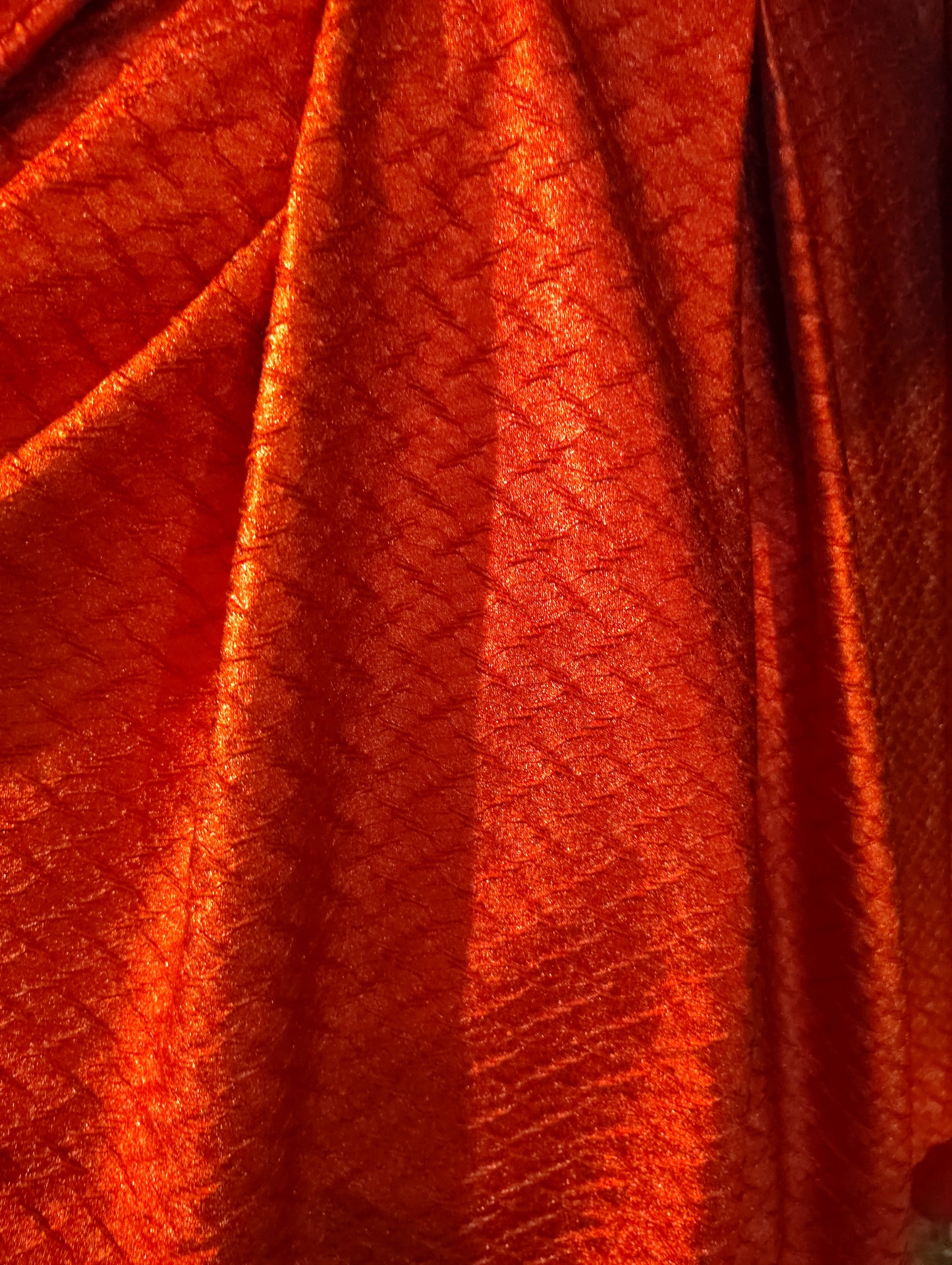 Lularoe red shiny pleated pull on skirt size xl