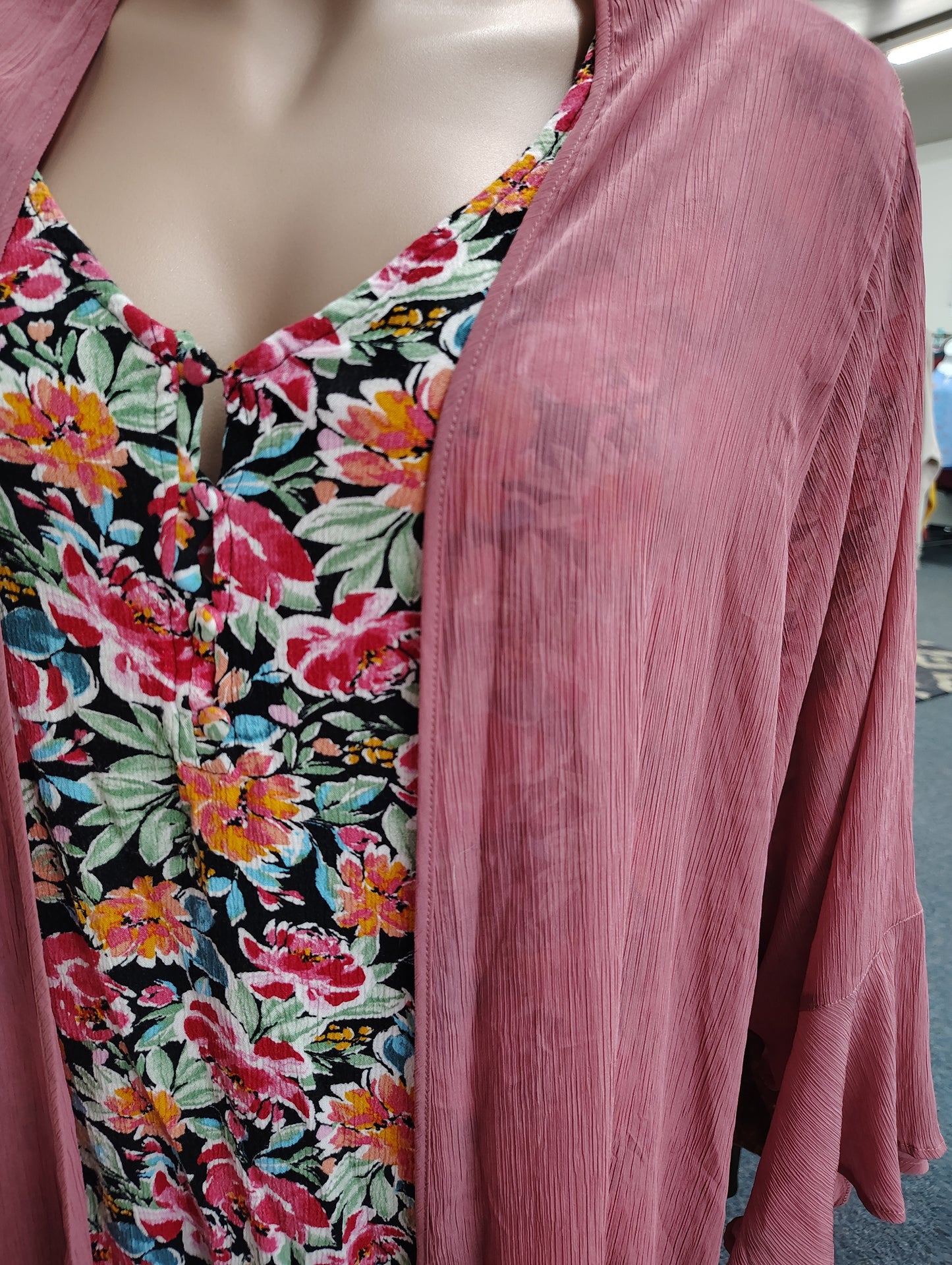 Torrid pink chiffon long duster kimono size 5x