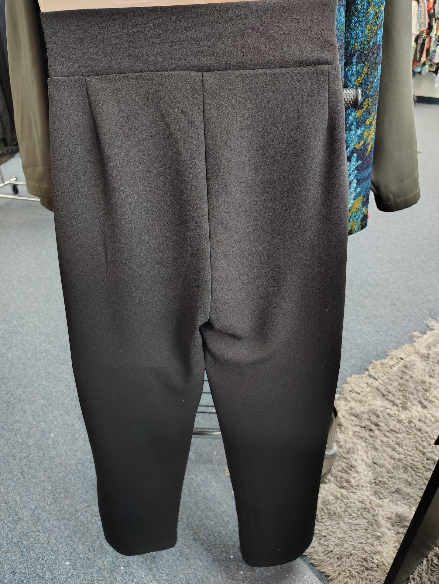 Daily Thread black pull on dress pants size 2x