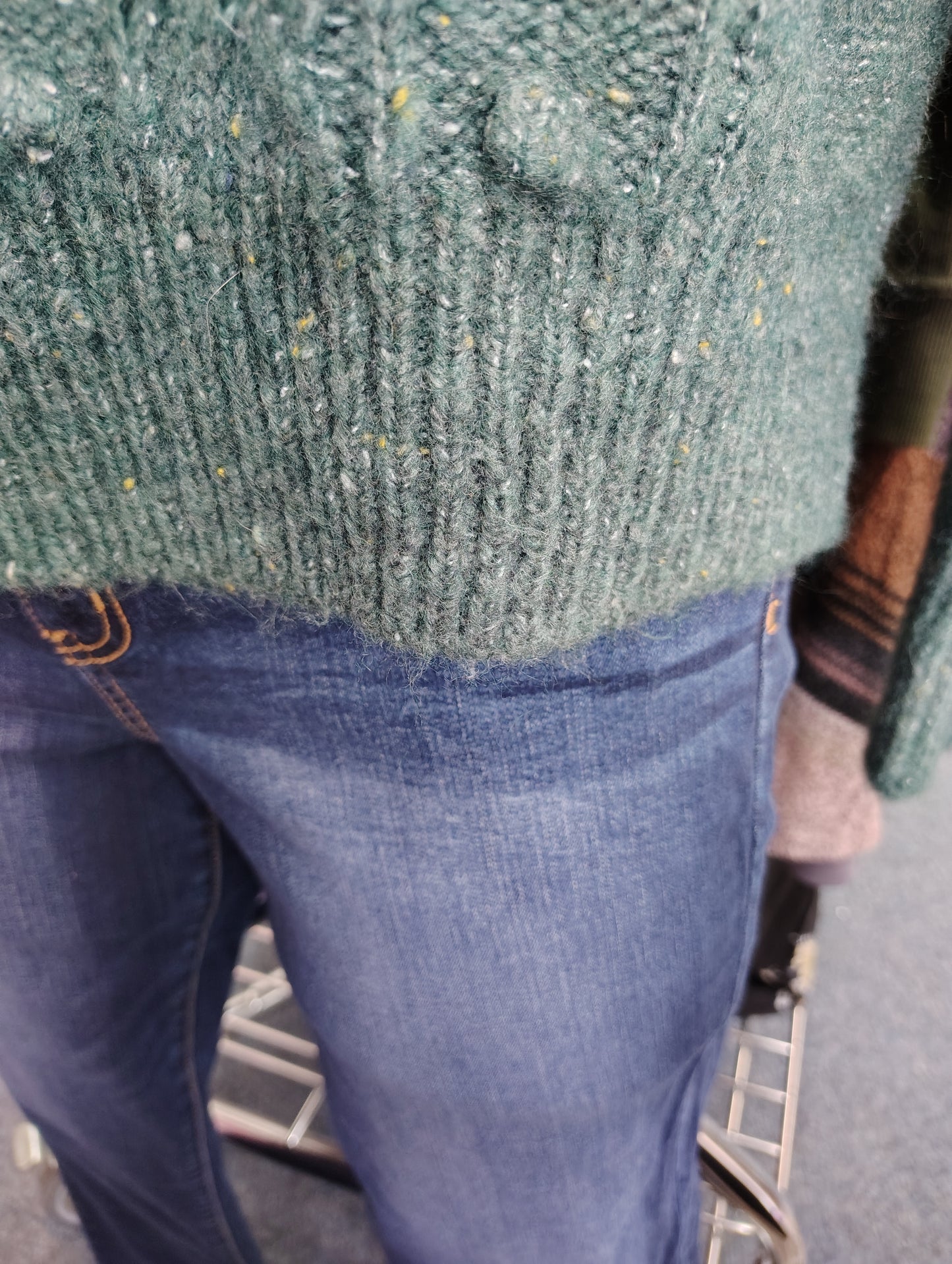 Old Navy green sweater size L