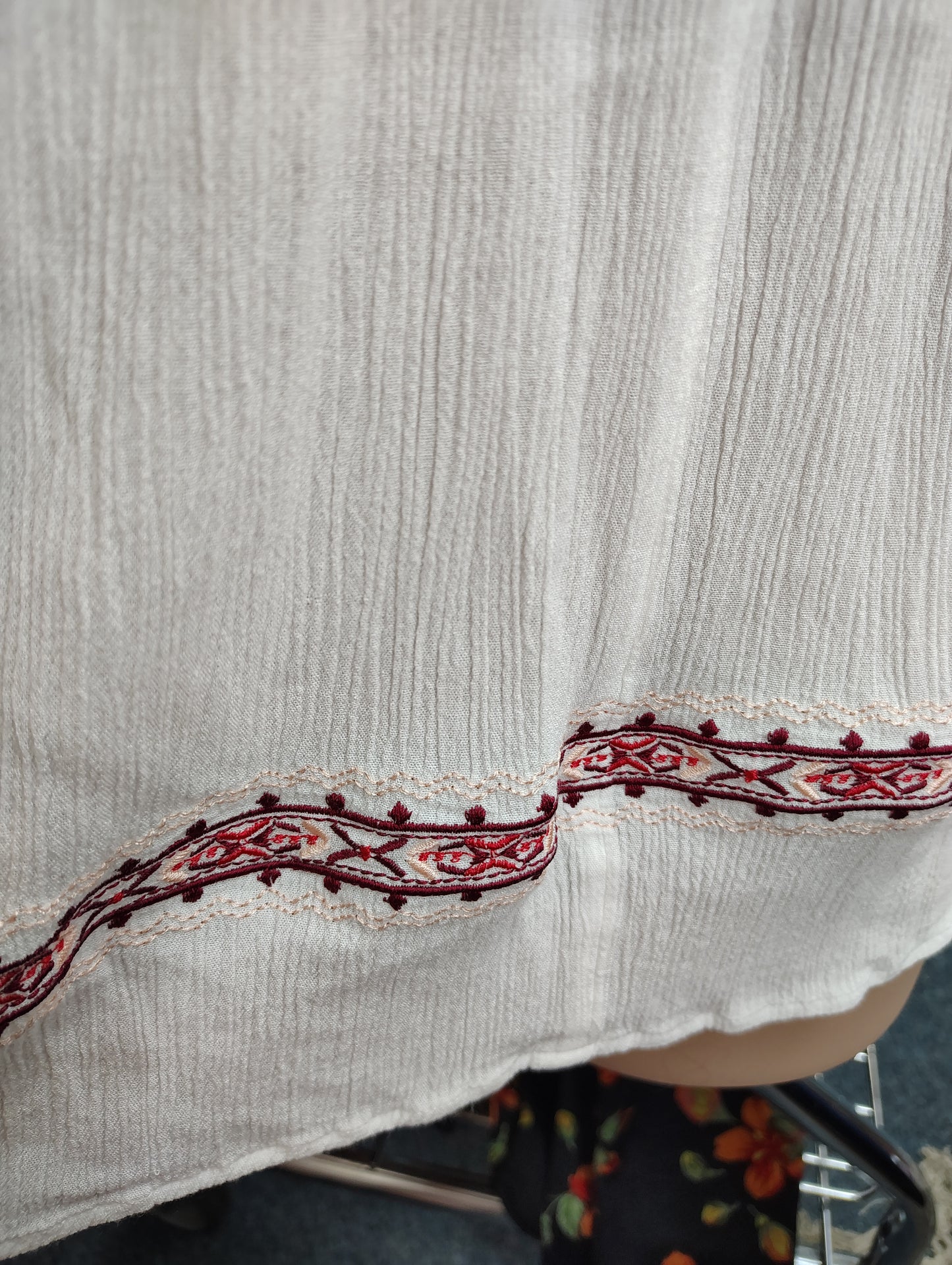 Torrid gauze material white and red babydoll tank top size 3x