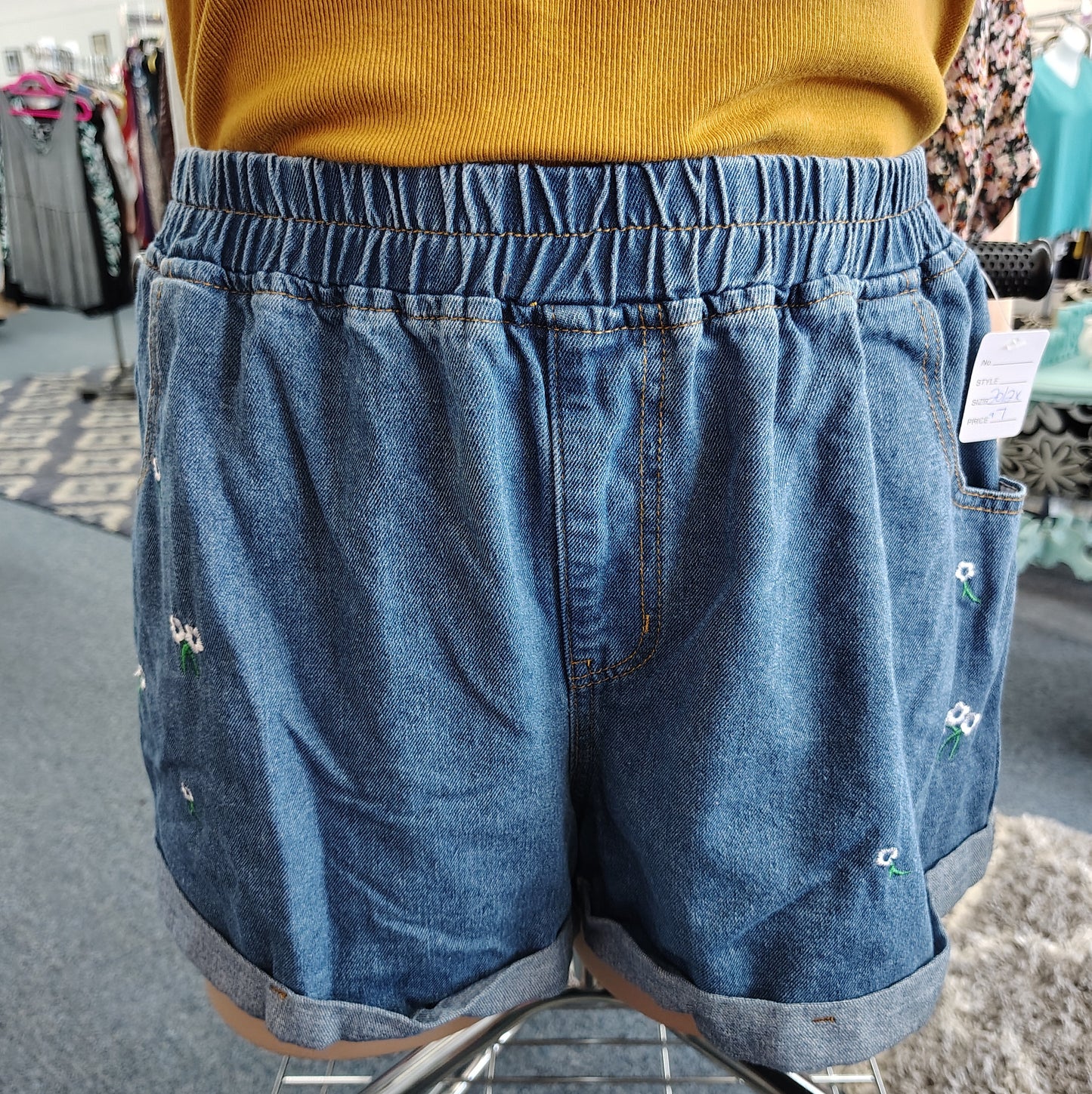 Shein Curve daisy print elastic waist shorts size 2x