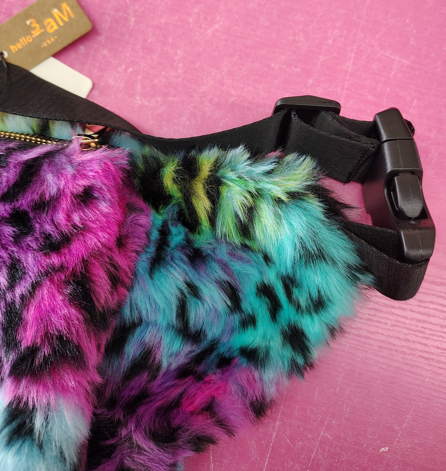 New fuzzy animal print fanny pack with zipper pocket