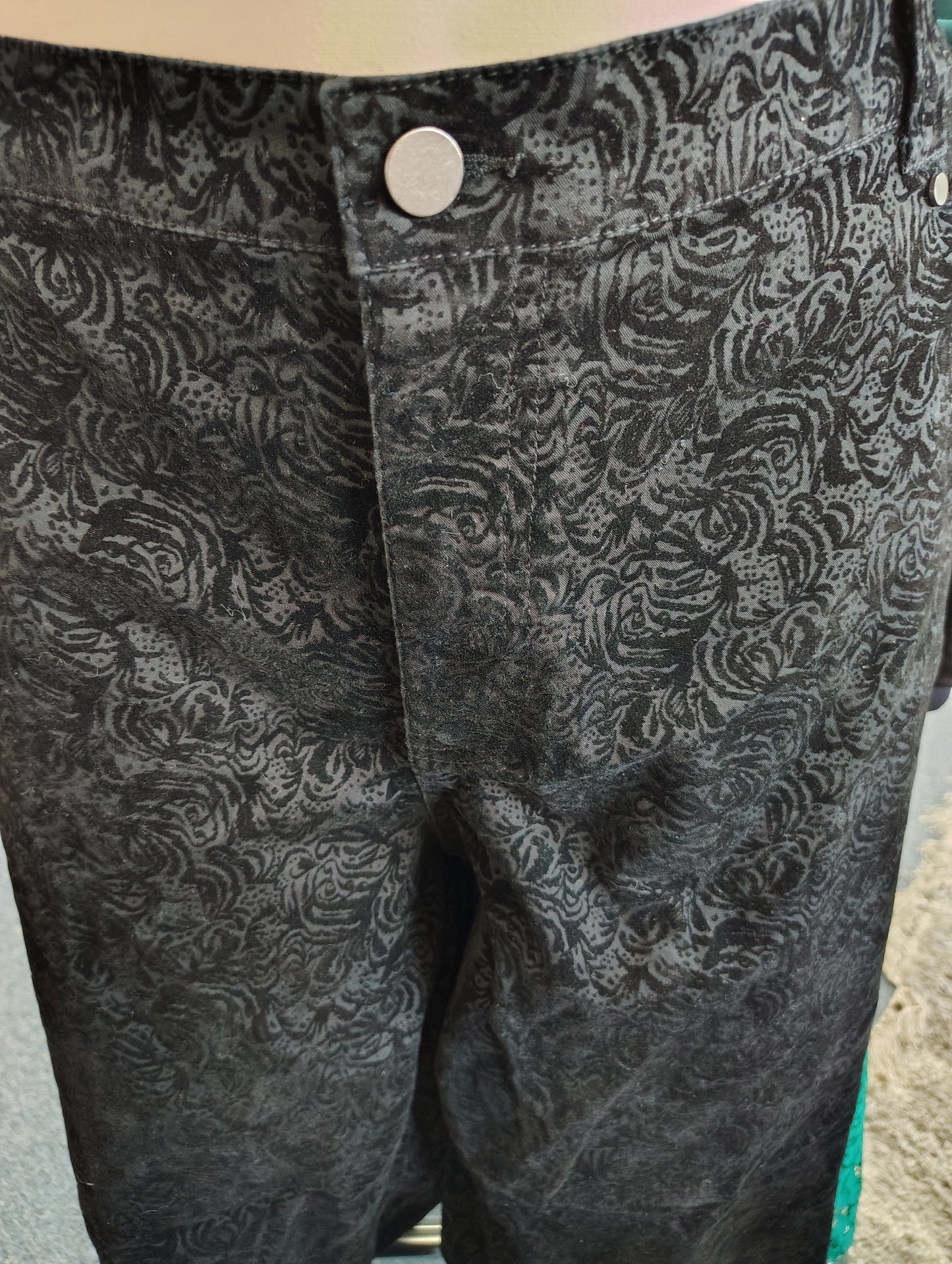 Catherines black velvet pattern jeans size 30W