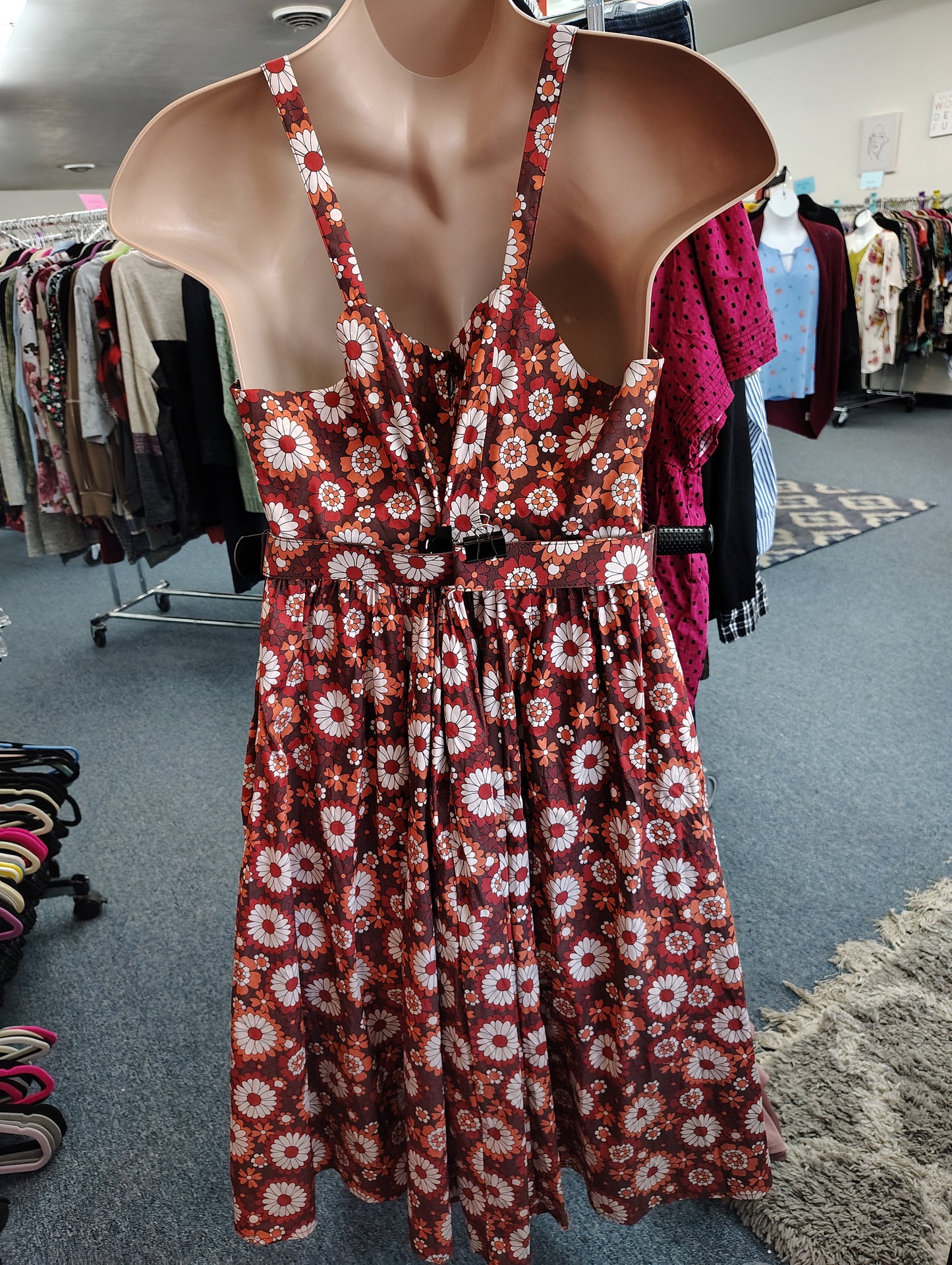 Torrid Retro Chic NWT retro daisy print dress with belt size 2x