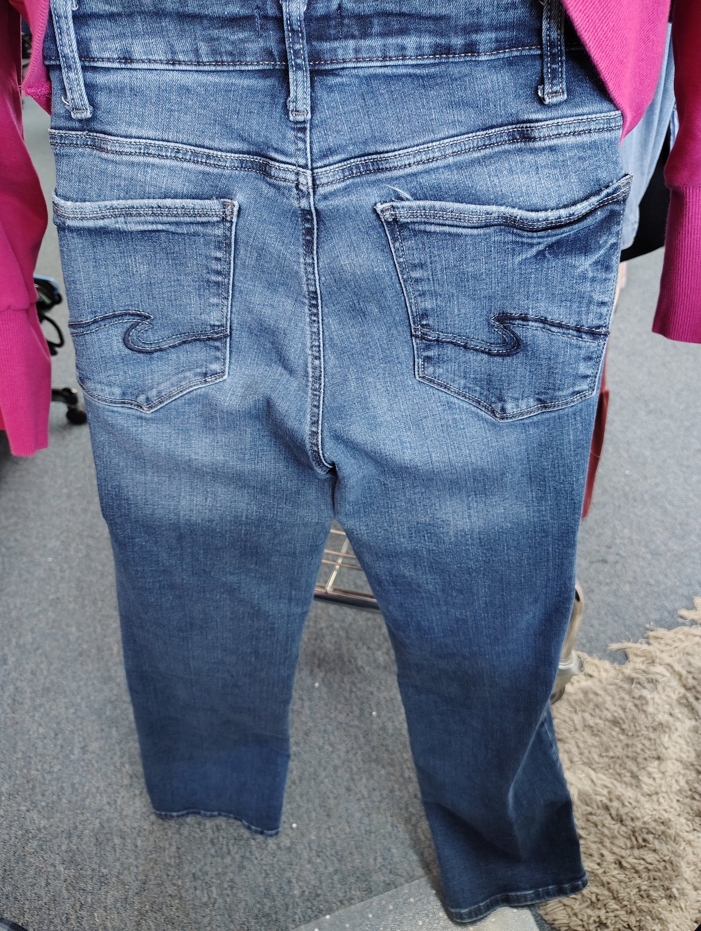 Silver jeans Elyse slim boot size 18 33 inseam