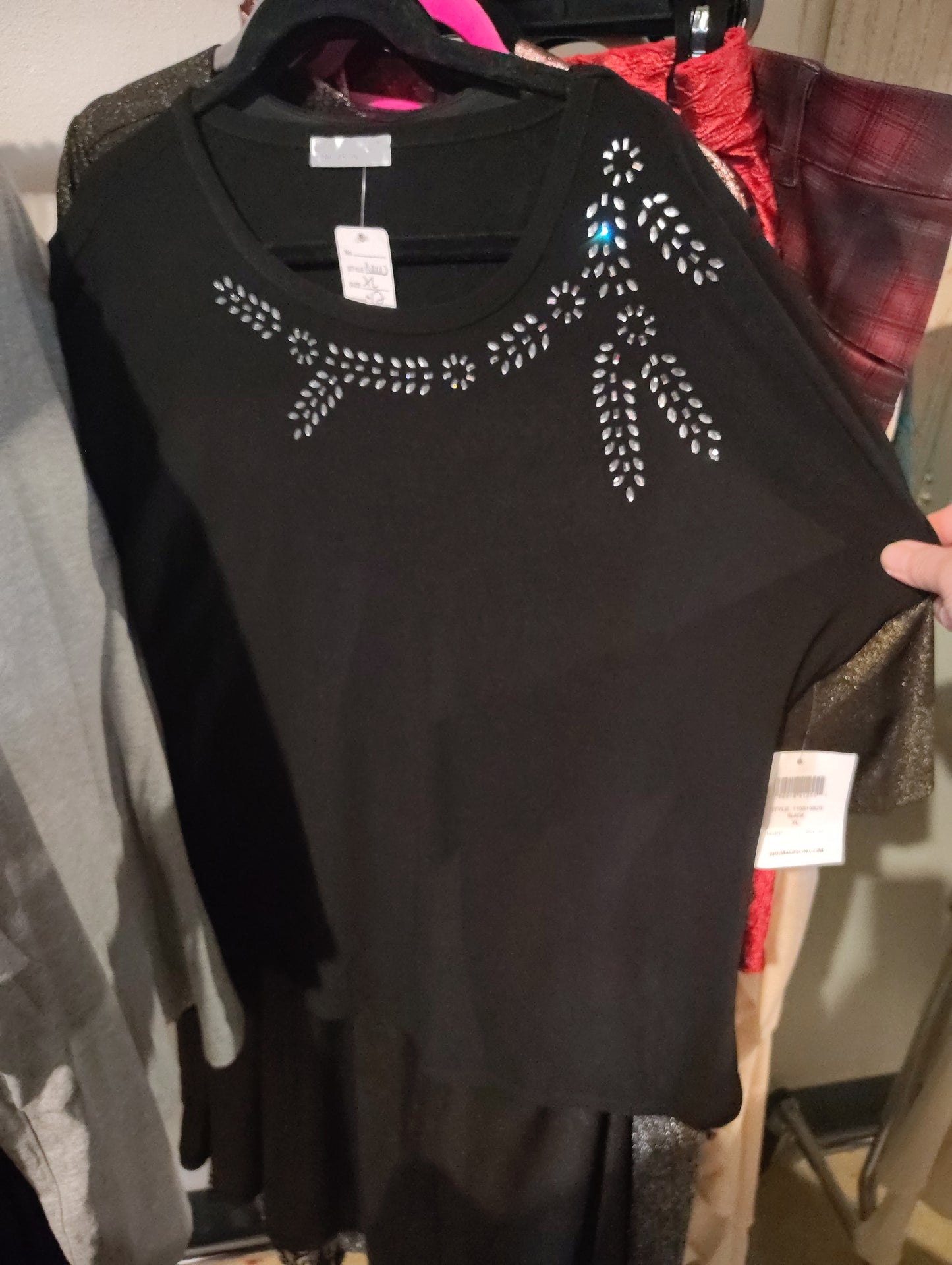 89th & Madison NWT black knit top with rhinestones size XL