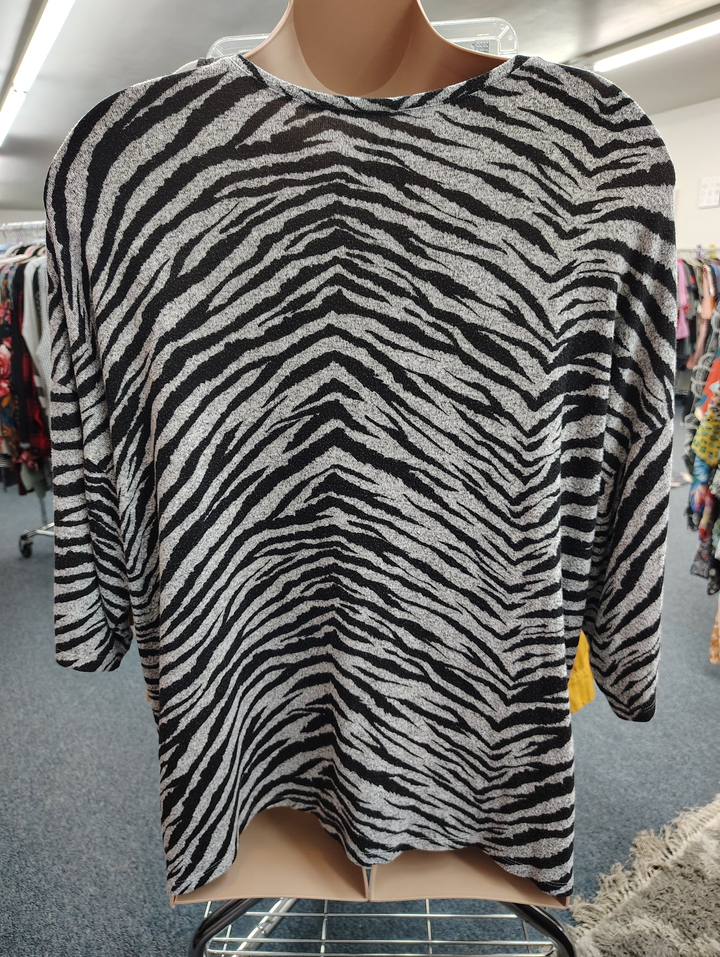 Torrid super soft plush zebra print top 4x