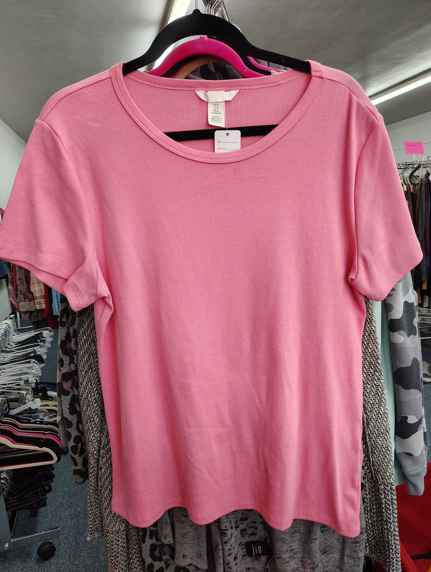H&M pink ribbed tee size XL