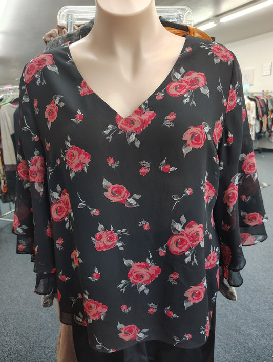 Lane Bryant black floral chiffon flutter sleeve blouse 3x
