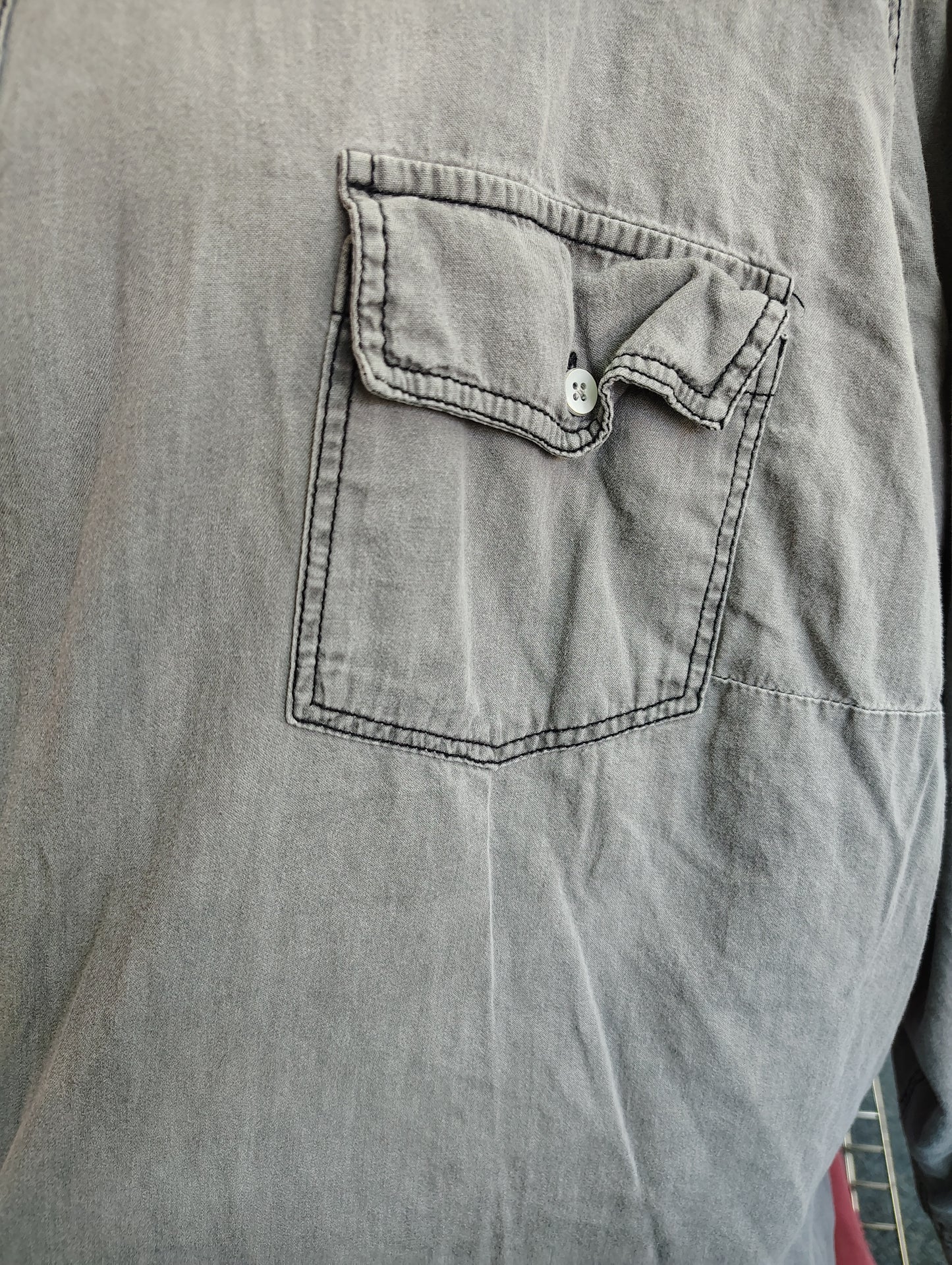 Torrid gray button front chambray denim shirt size 5x 28