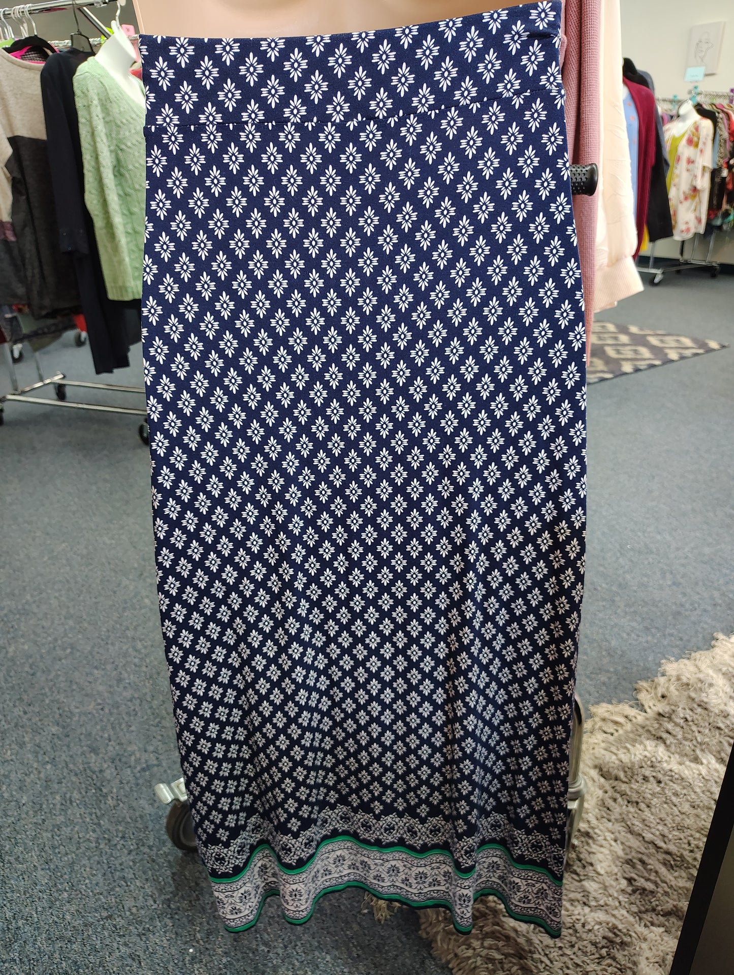 Liz Claiborne blue and green knit maxi skirt size xl