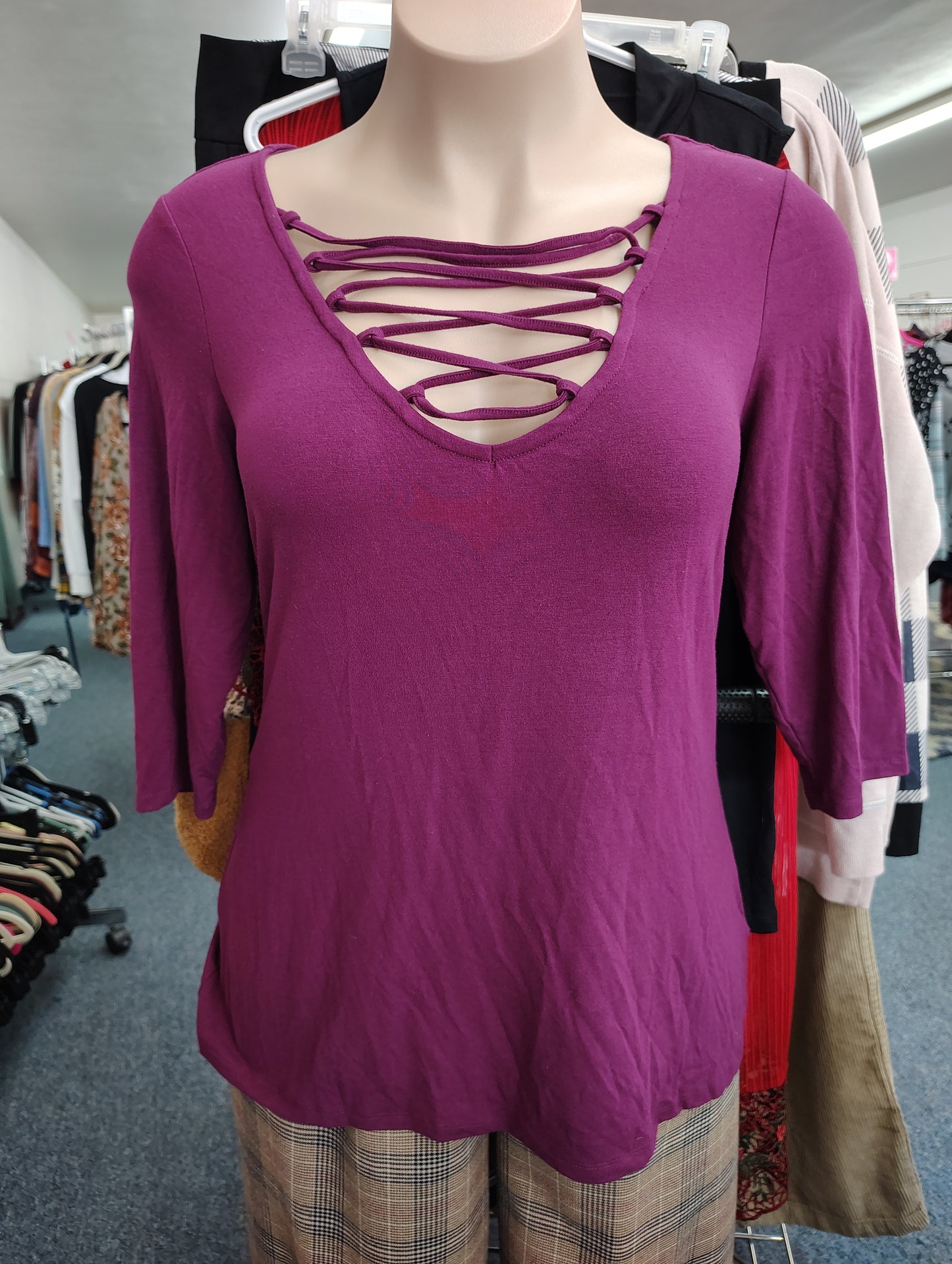 Torrid criss-cross neck top 1x