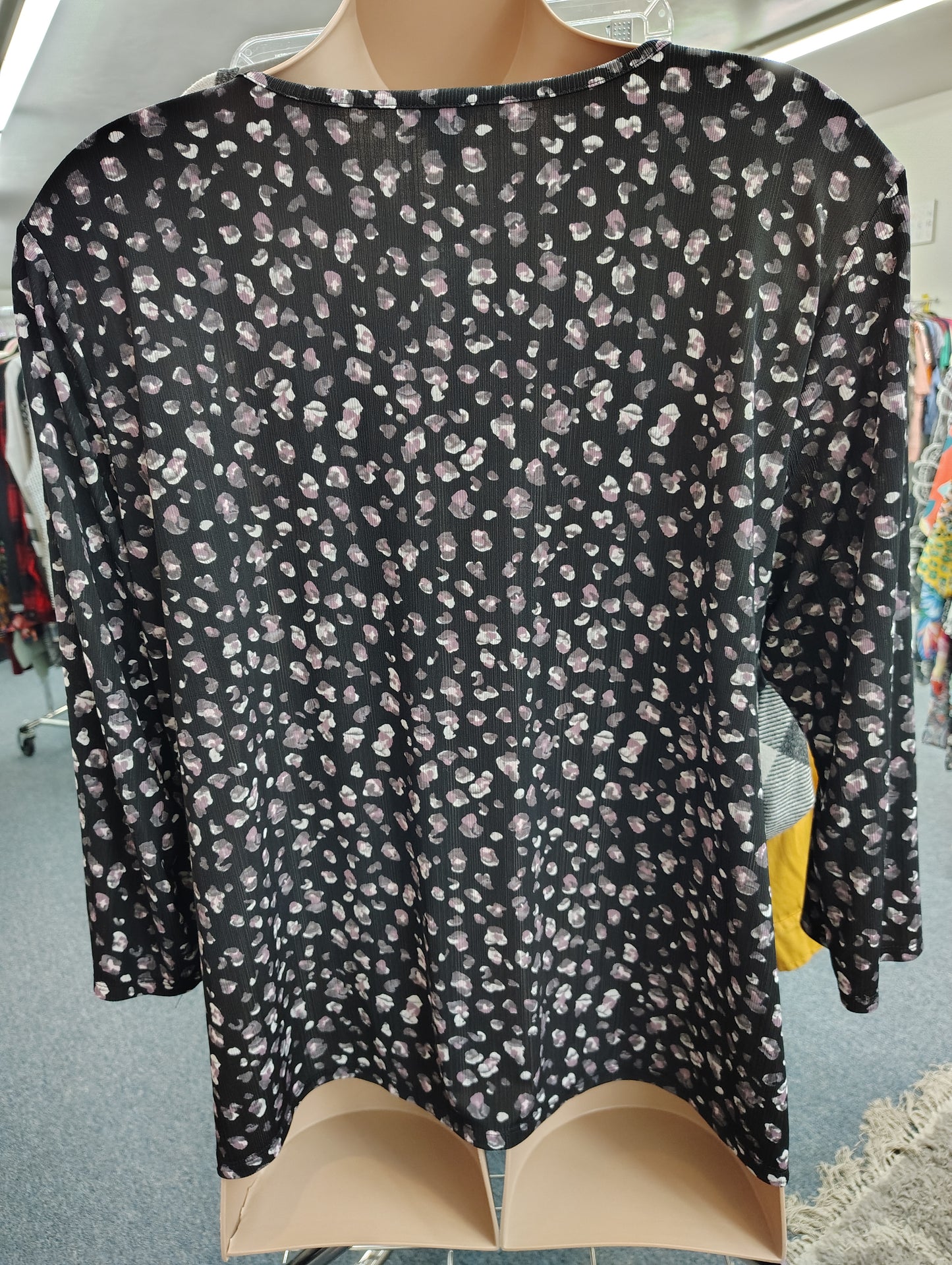 Cato animal print ruched side dressy top size 4x