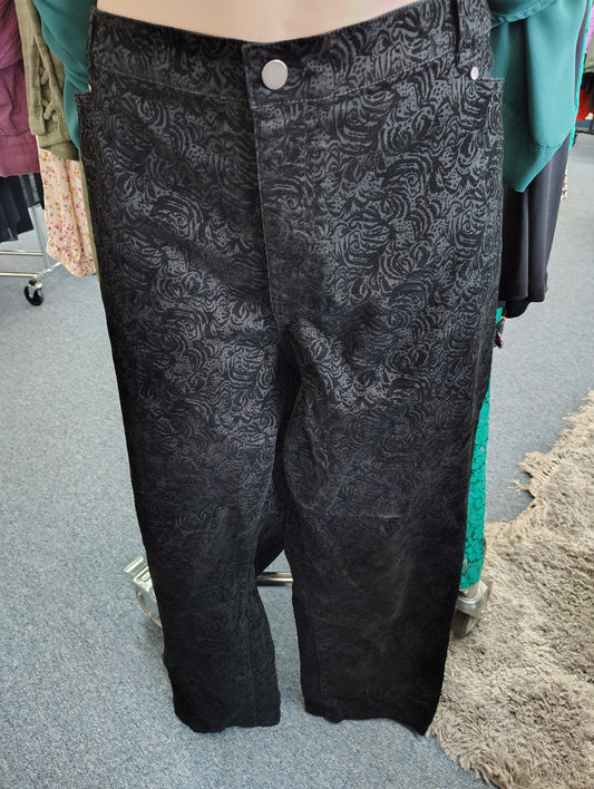 Catherines black velvet pattern jeans size 30W