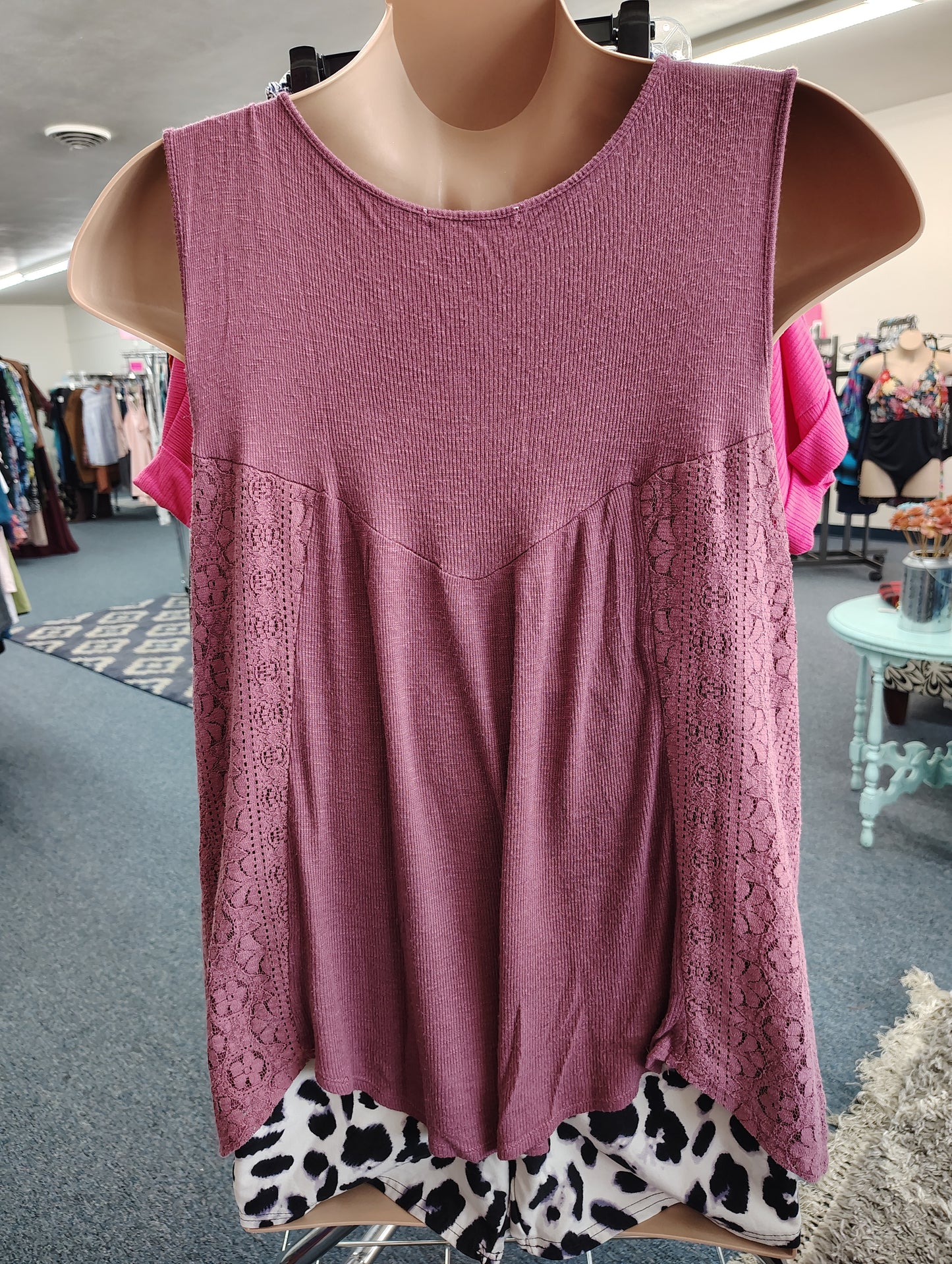 Purple ribbed and lace tank top size 2x