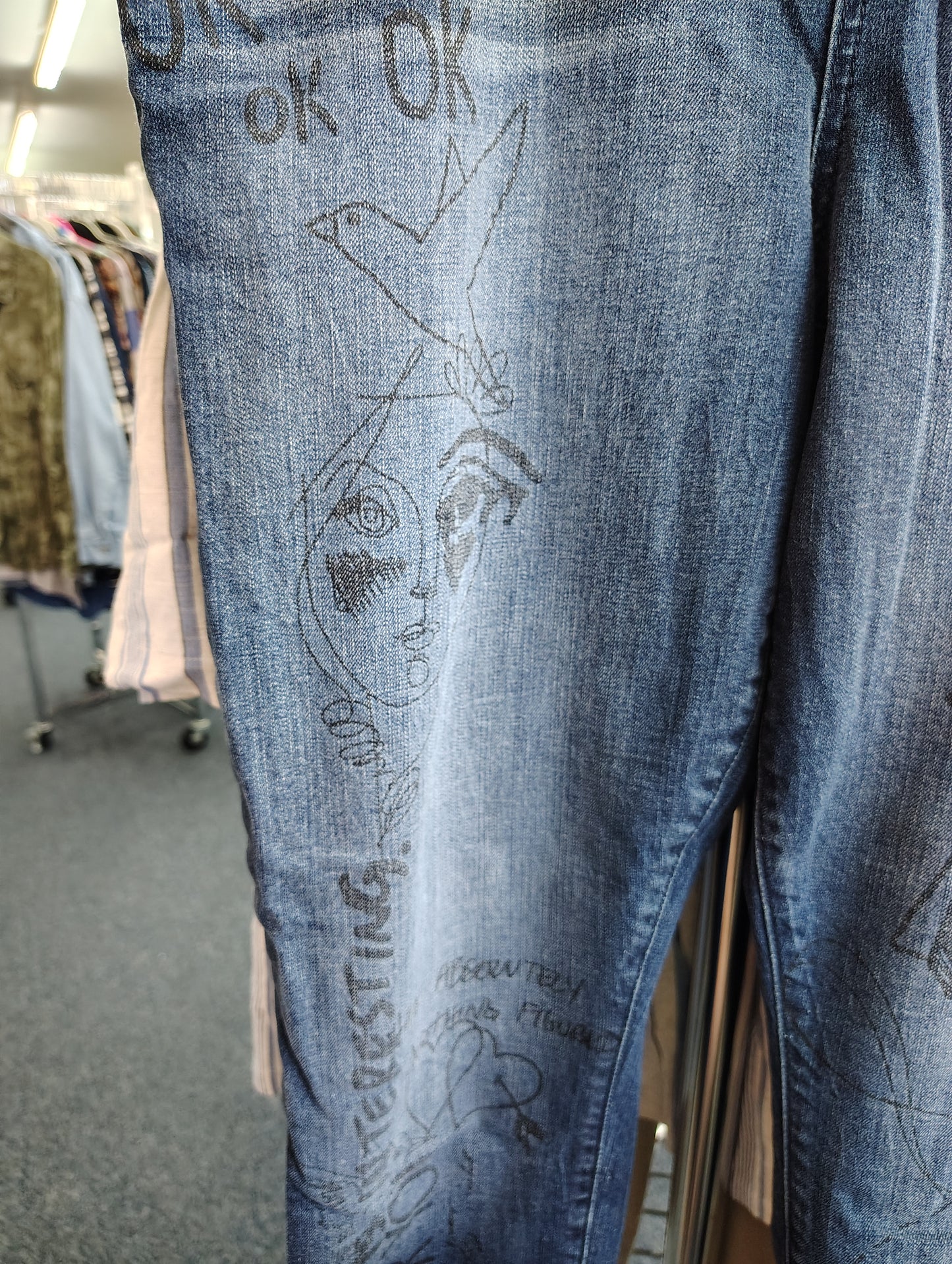 Torrid skinny denim with drawings size 14 short