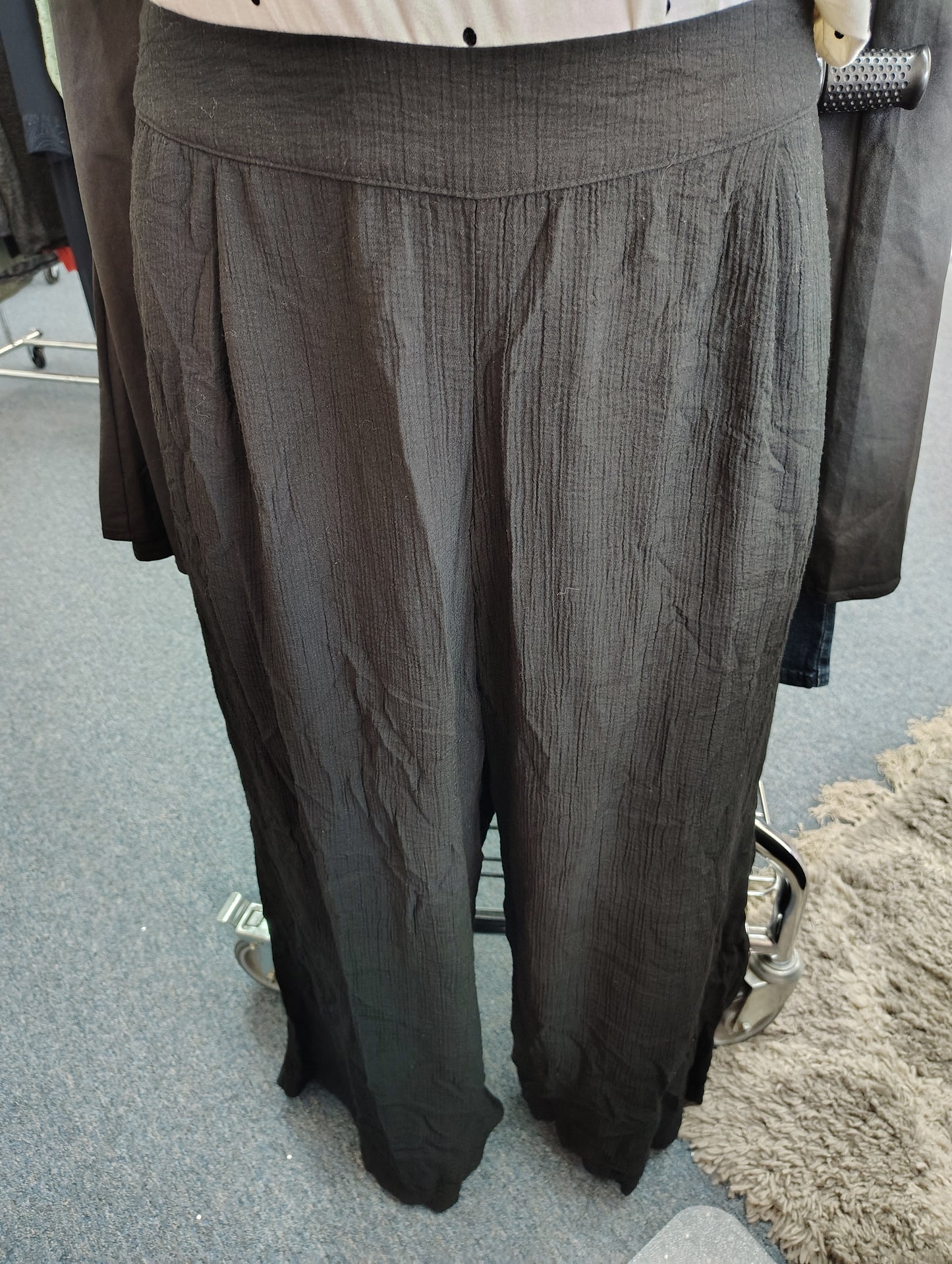 A new day black wide leg pull on pants size 2x