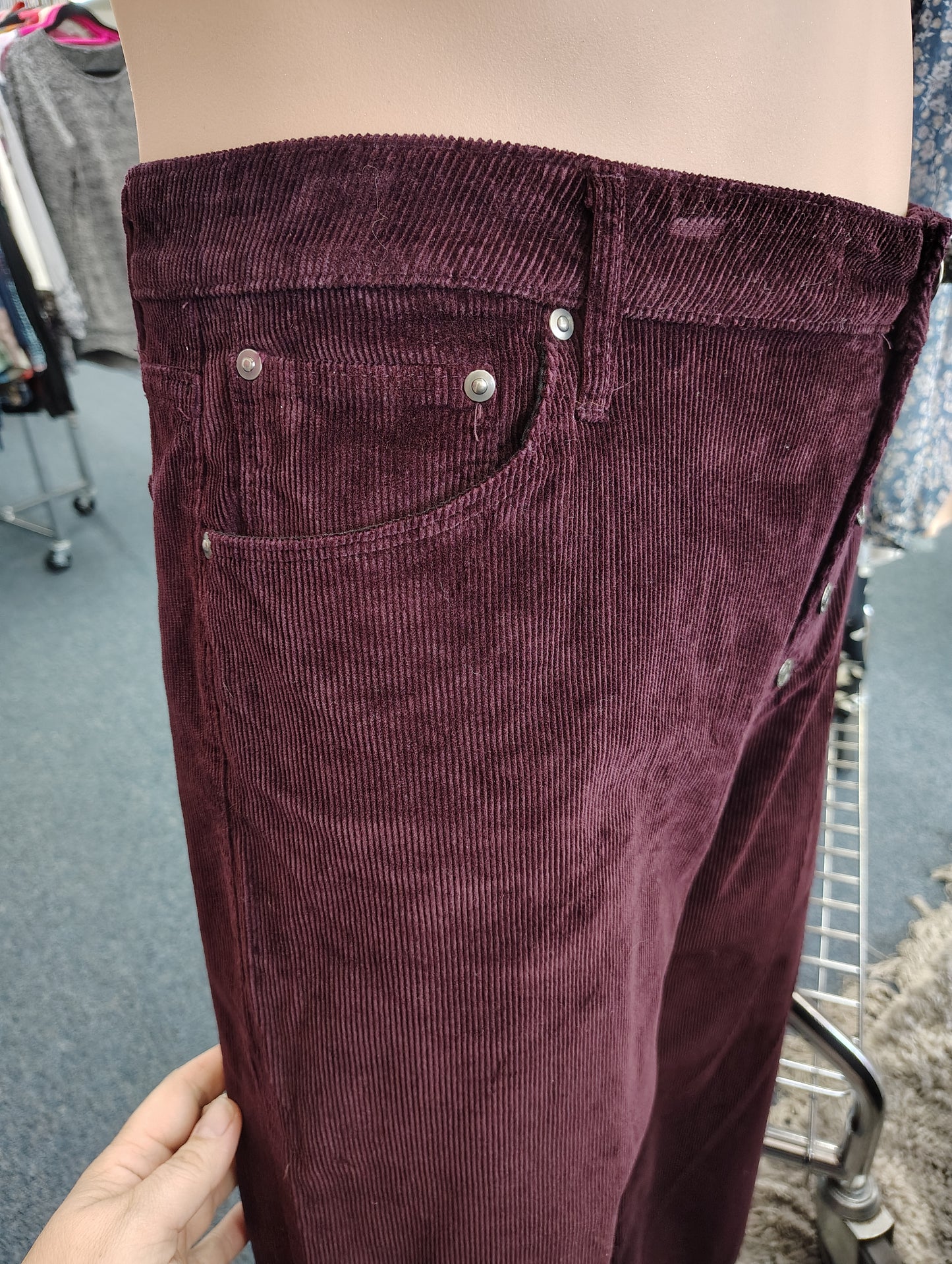 Time & Tru purple wide leg cropped corduroy pants size 16