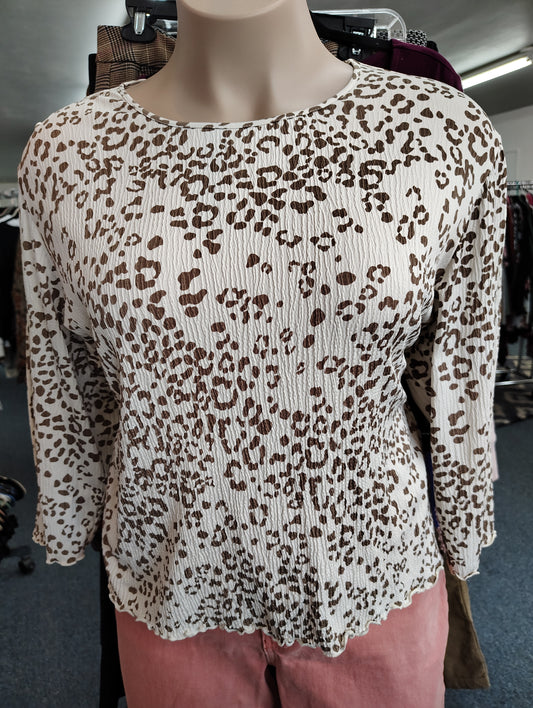 Croft & Barrow stretch textured animal print top size xl