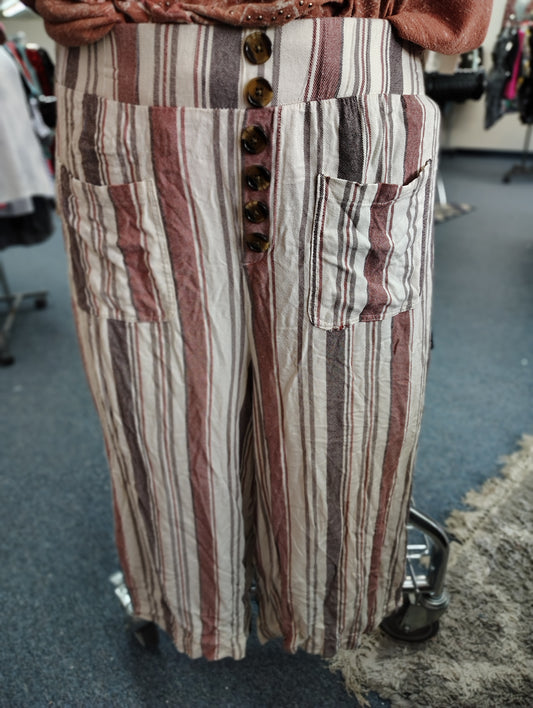 Torrid cropped striped gaucho pants pull on size 1x