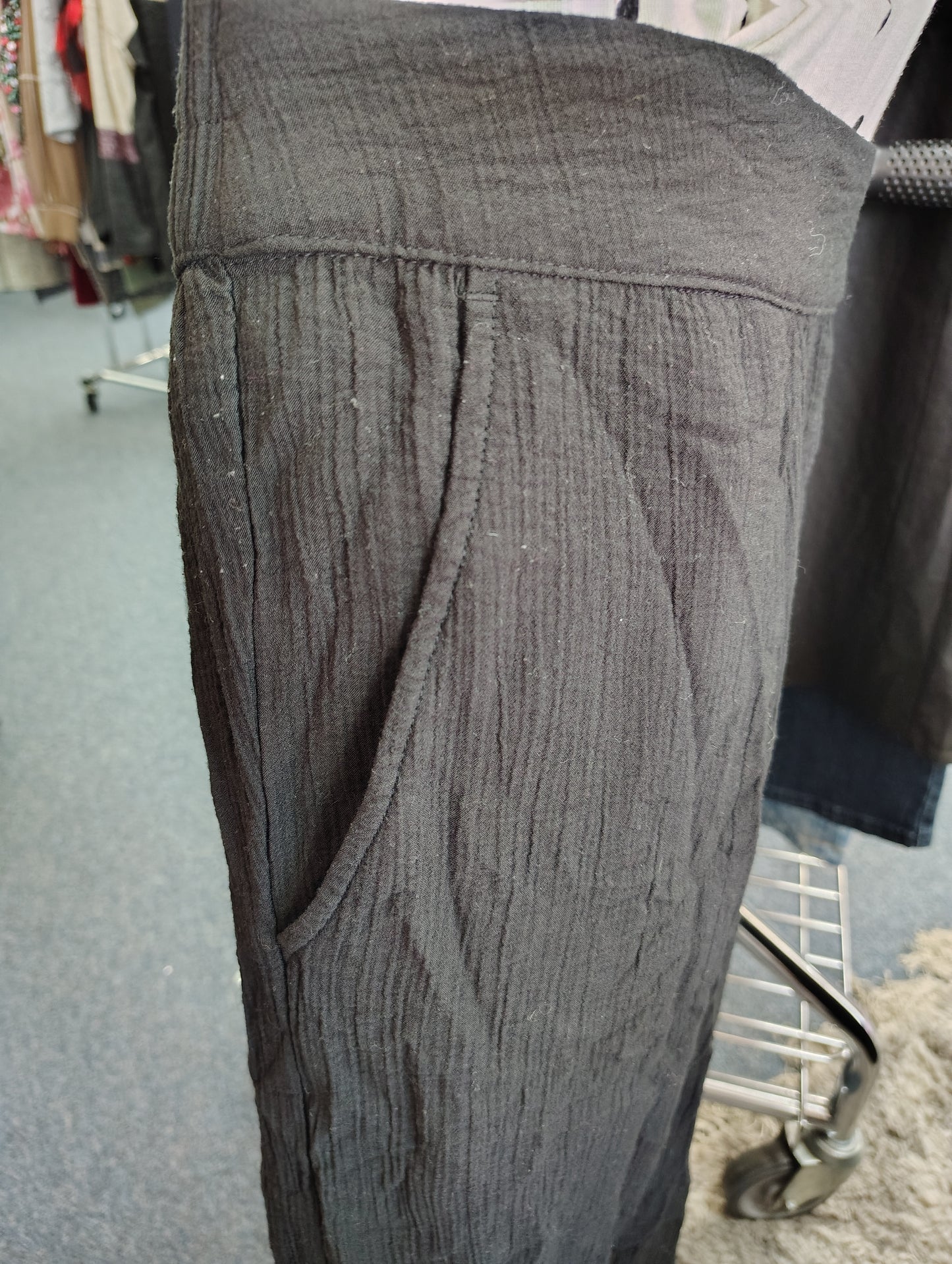 A new day black wide leg pull on pants size 2x