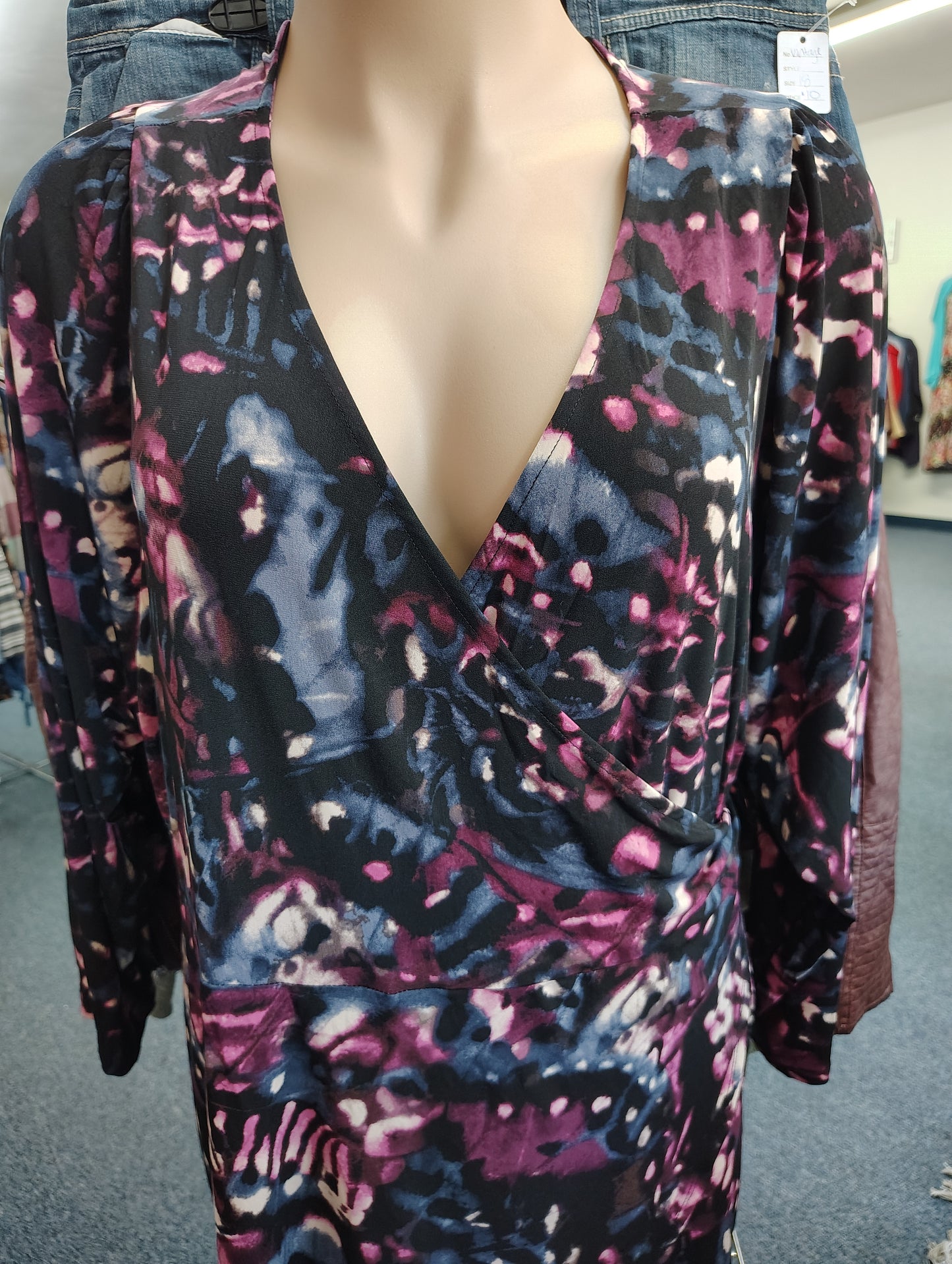 Torrid printed wrap top size 6x