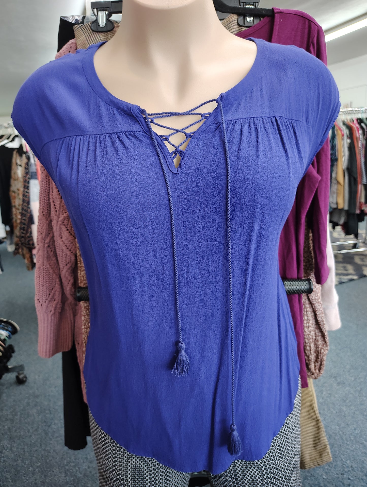 Liz Claiborne blue sleeveless top size 1x