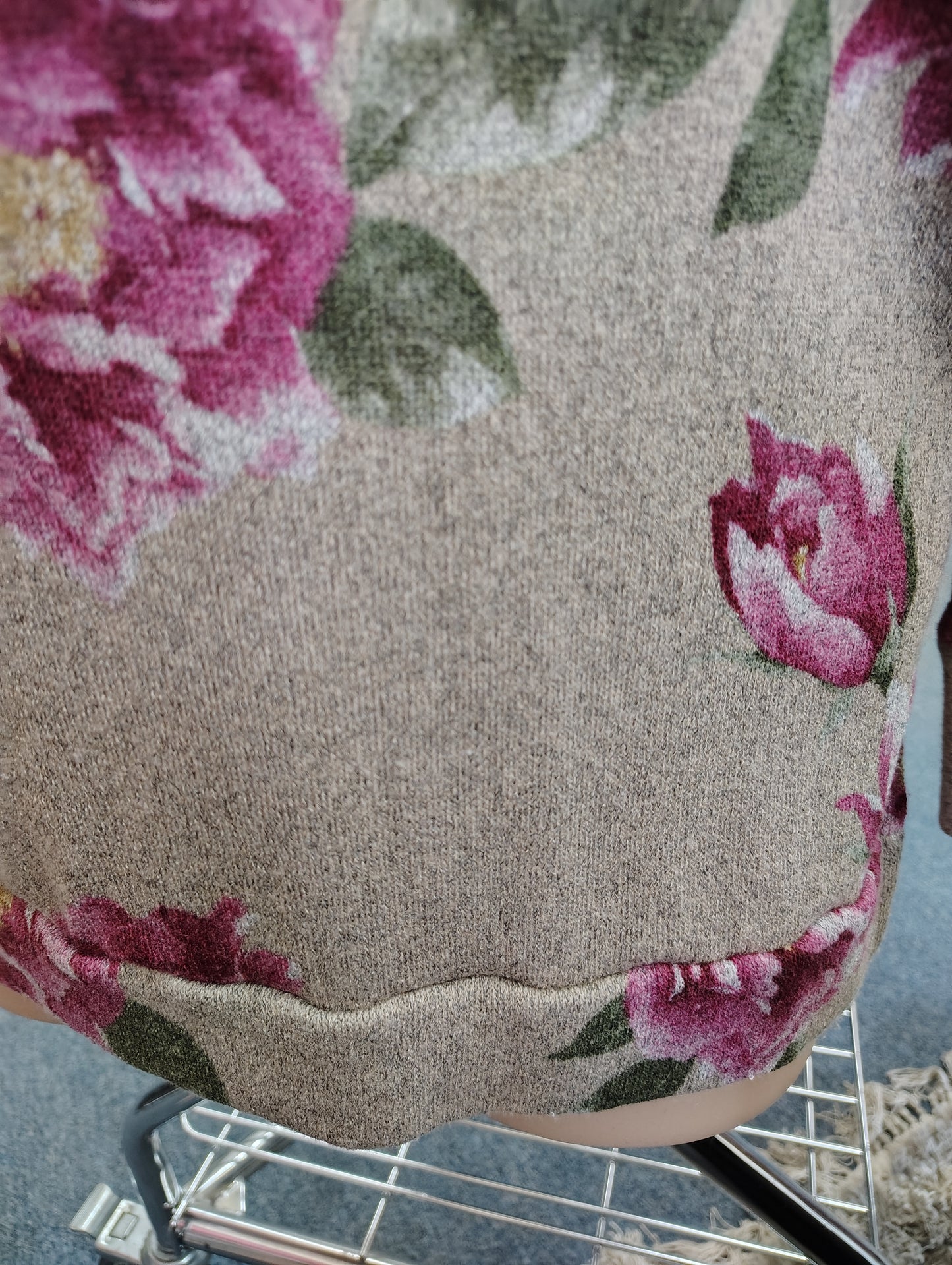 Heimish floral light brown soft top with pockets 2x