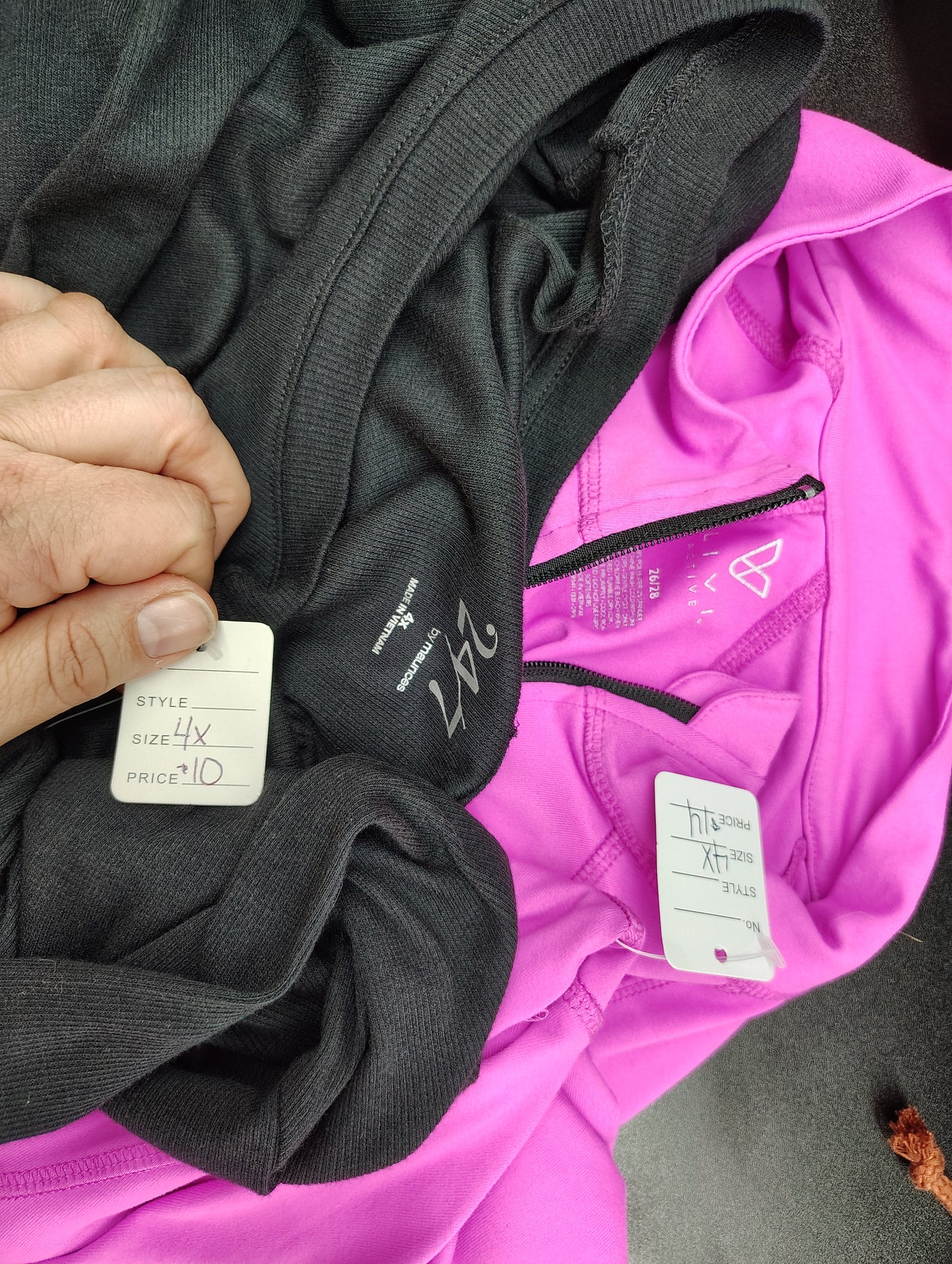 Livi Active purple zip front athletic jacket size 26/28 4x