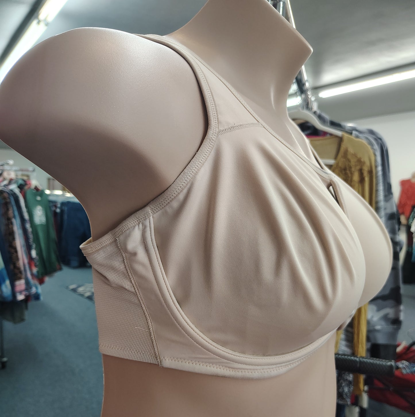 Wacoal nude underwire bra size 40G