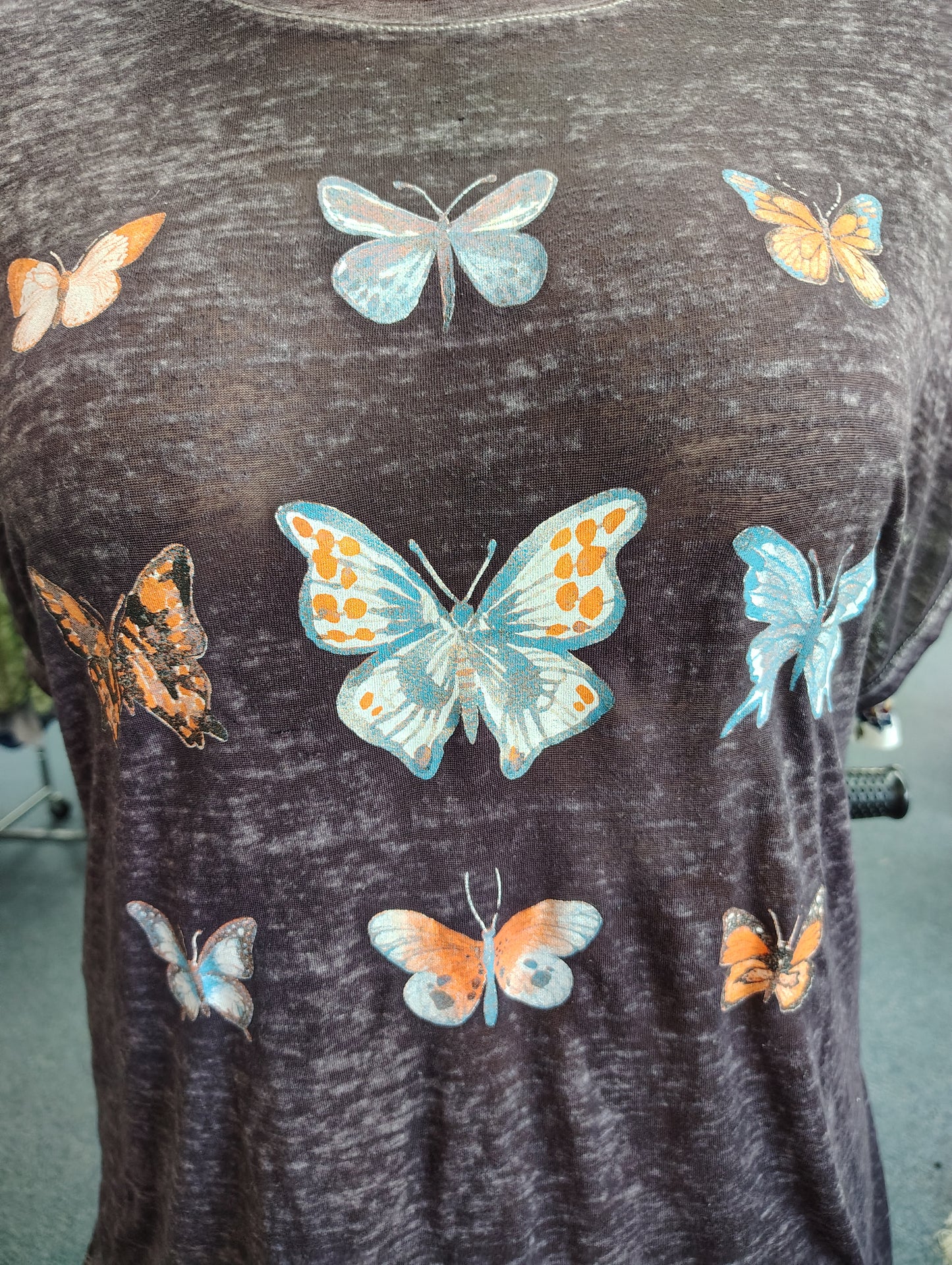 Lane Bryant butterfly burnout tee size 3x