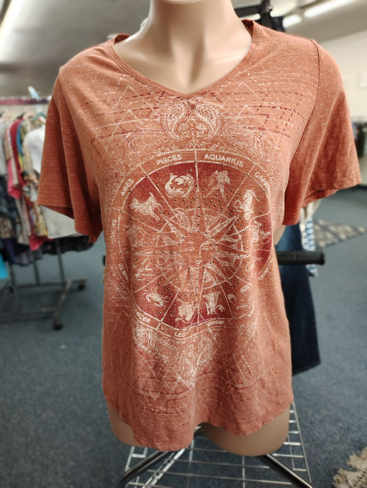 Catherines salmon colored tee with astrology pattern size 1x