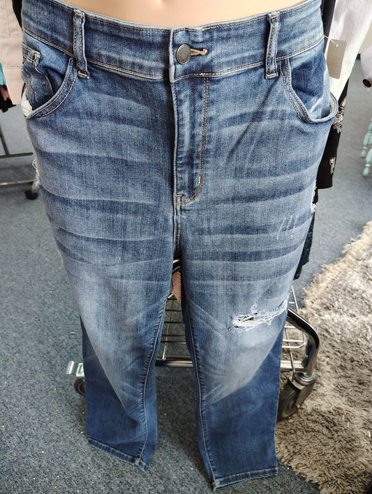 Judy Blue boyfriend fit distressed jeans size 22w