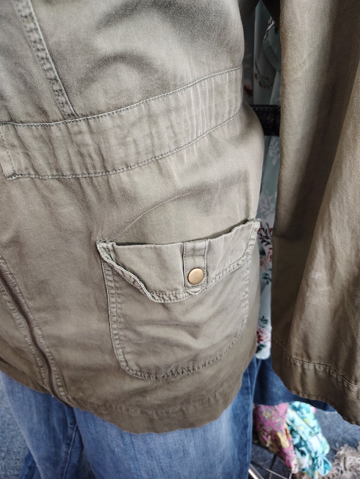 Torrid olive green zip front longer hoodie jacket size 3x