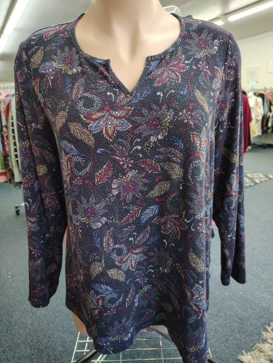 Lane Bryant floral top size 4x 26/28