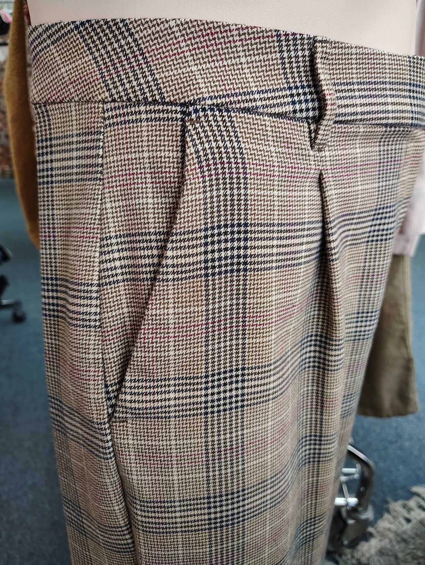 Old Navy Taylor wide leg plaid trouser dress pants 16 xl